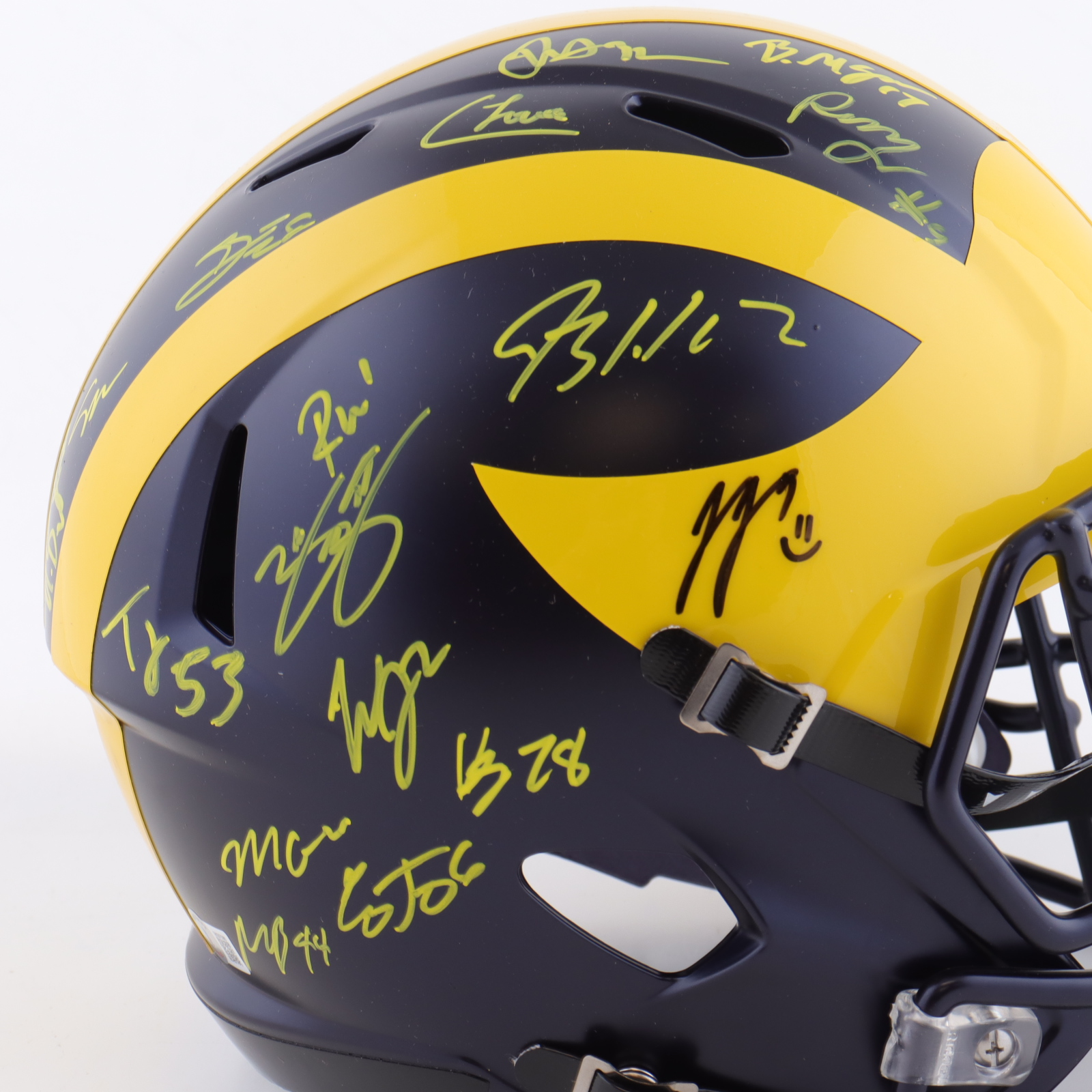 2023 Michigan Wolverines Full-Size Speed Helmet Team-Signed by (19) with J.J. McCarthy, Blake Corum, Roman Wilson, Colston Loveland (Beckett) at PristineAuction.com 2023 Michigan Wolverines Full-Size Speed Helmet Team-Signed by (19) with J.J. McCarthy, Blake Corum, Roman Wilson, Colston Loveland (Beckett) at PristineAuction.com