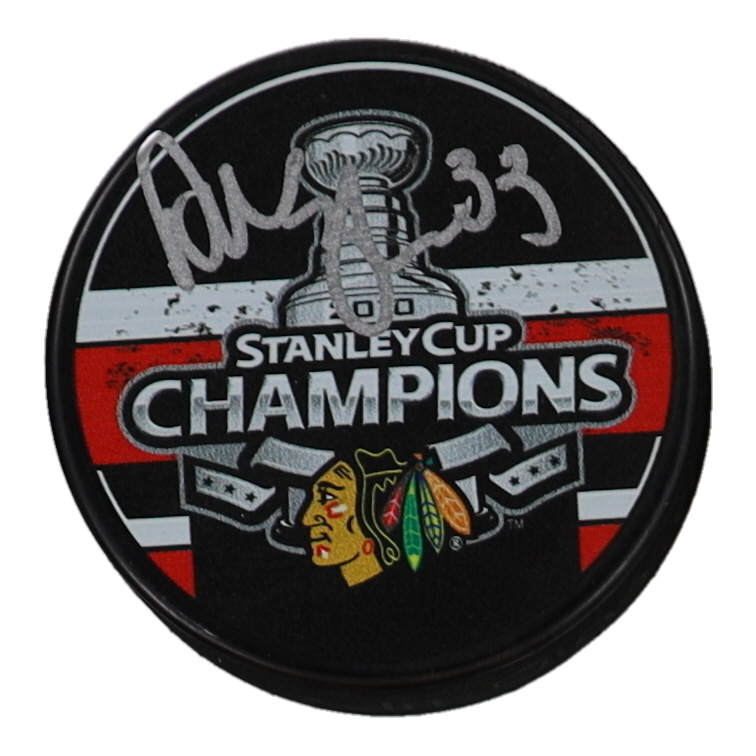 Dustin Byfuglien Signed Blackhwaks Logo Hockey Puck (Schwartz) at PristineAuction.com Dustin Byfuglien Signed Blackhwaks Logo Hockey Puck (Schwartz) at PristineAuction.com