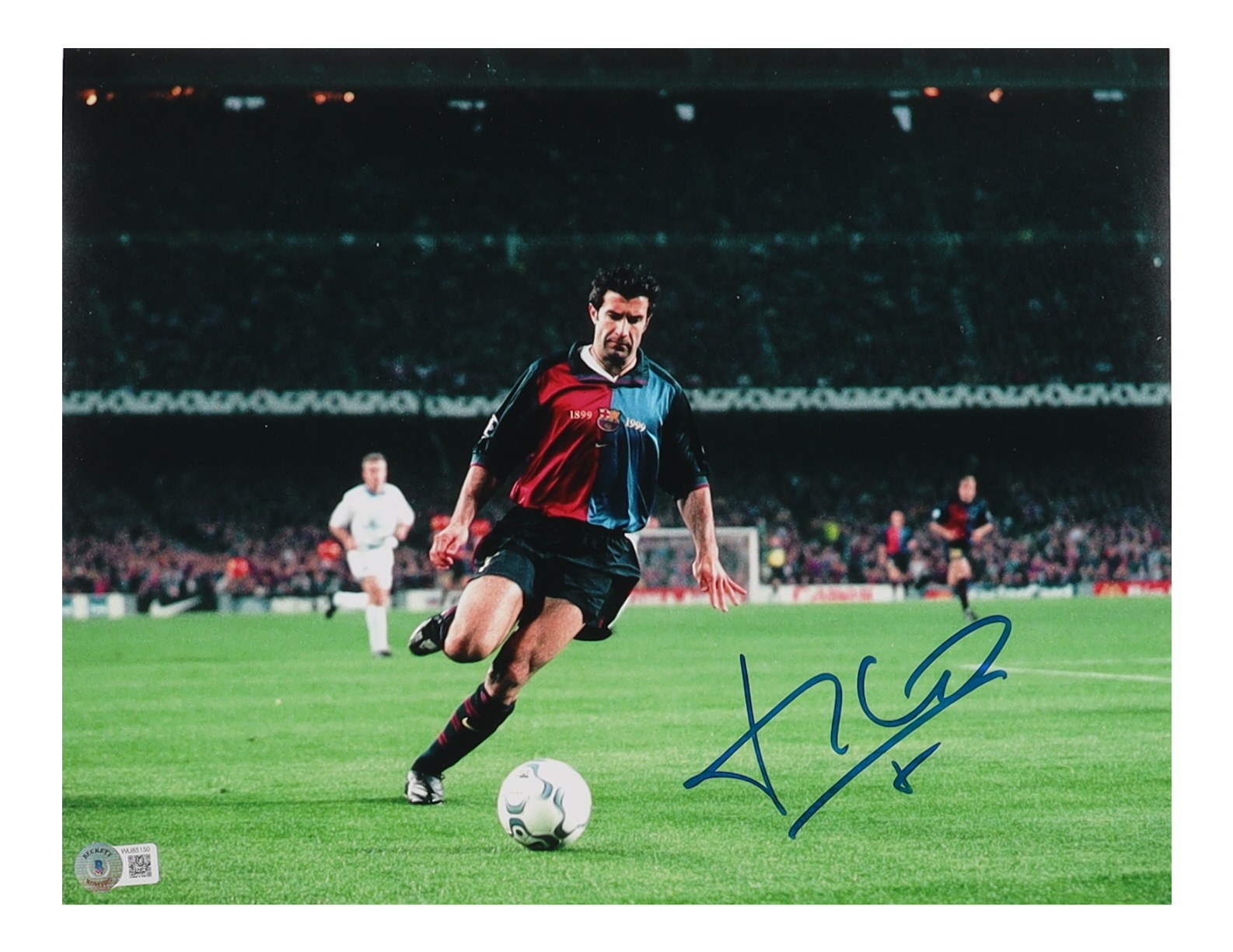 Luis Figo Signed FC Barcelona 11x14 Photo (Beckett) at PristineAuction.com Luis Figo Signed FC Barcelona 11x14 Photo (Beckett) at PristineAuction.com