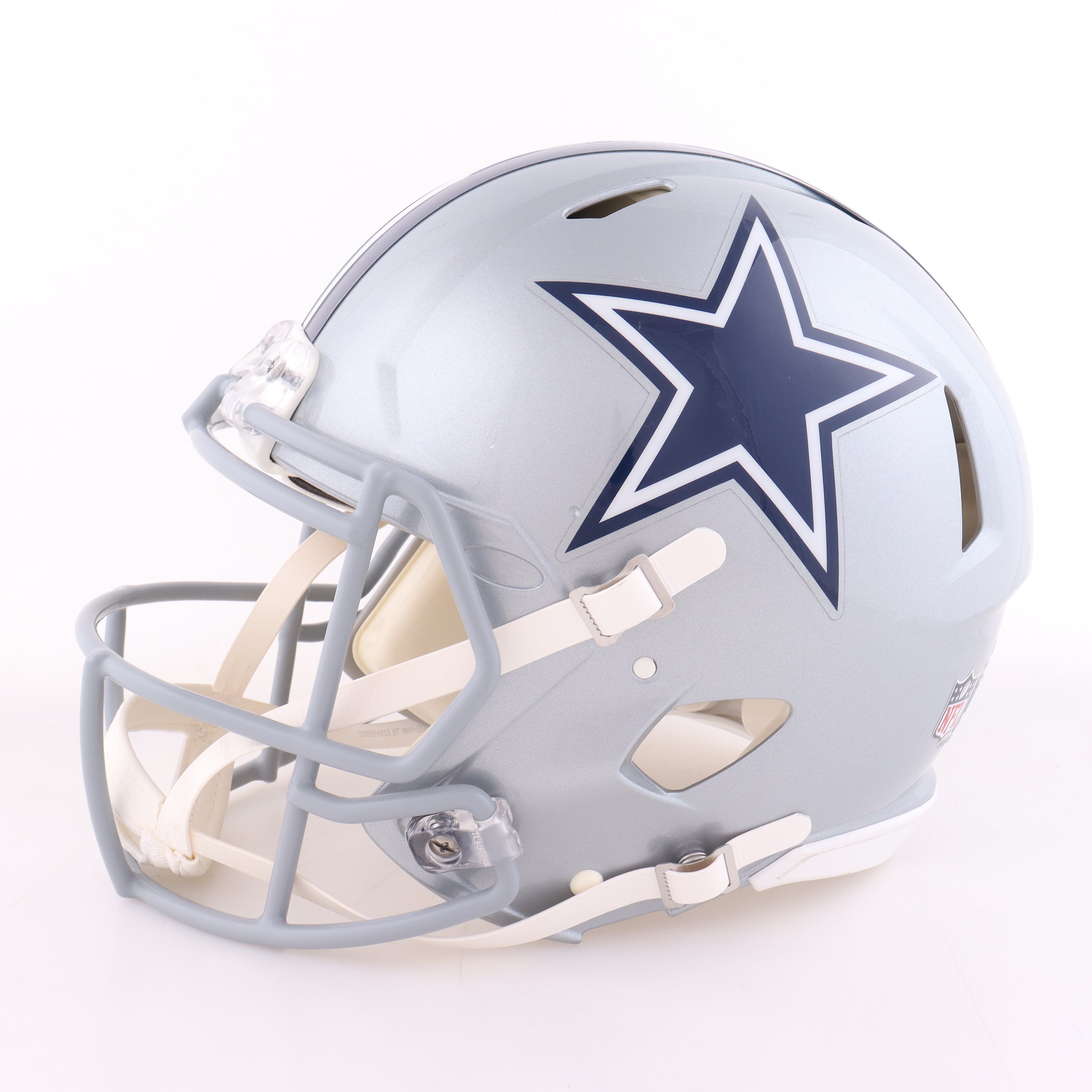 Ezekiel Elliott Signed Cowboys Authentic On-Field Full Size Speed Helmet (Beckett) at PristineAuction.com Ezekiel Elliott Signed Cowboys Authentic On-Field Full Size Speed Helmet (Beckett) at PristineAuction.com
