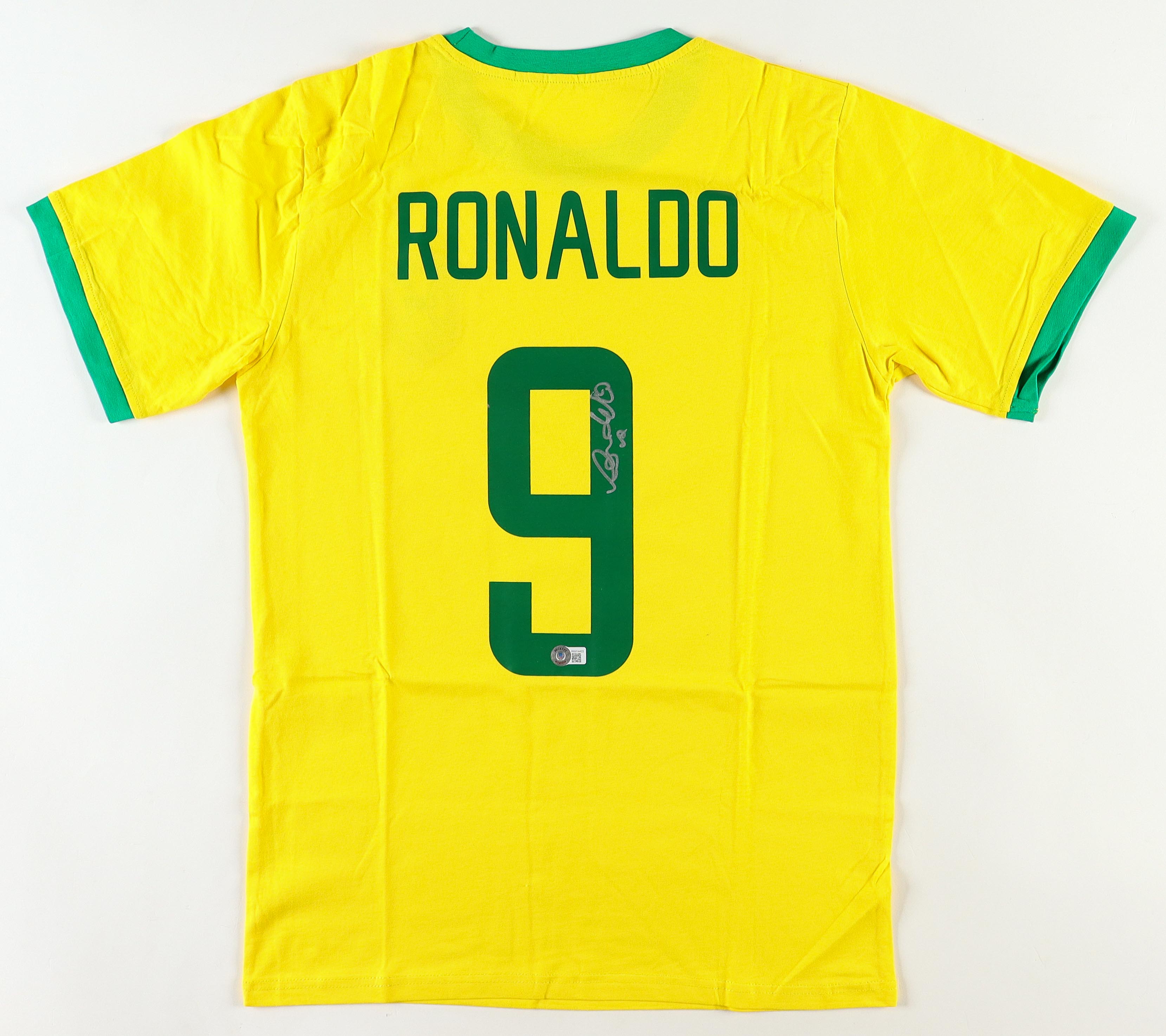 Ronaldo Signed Jersey (Beckett) at PristineAuction.com Ronaldo Signed Jersey (Beckett) at PristineAuction.com