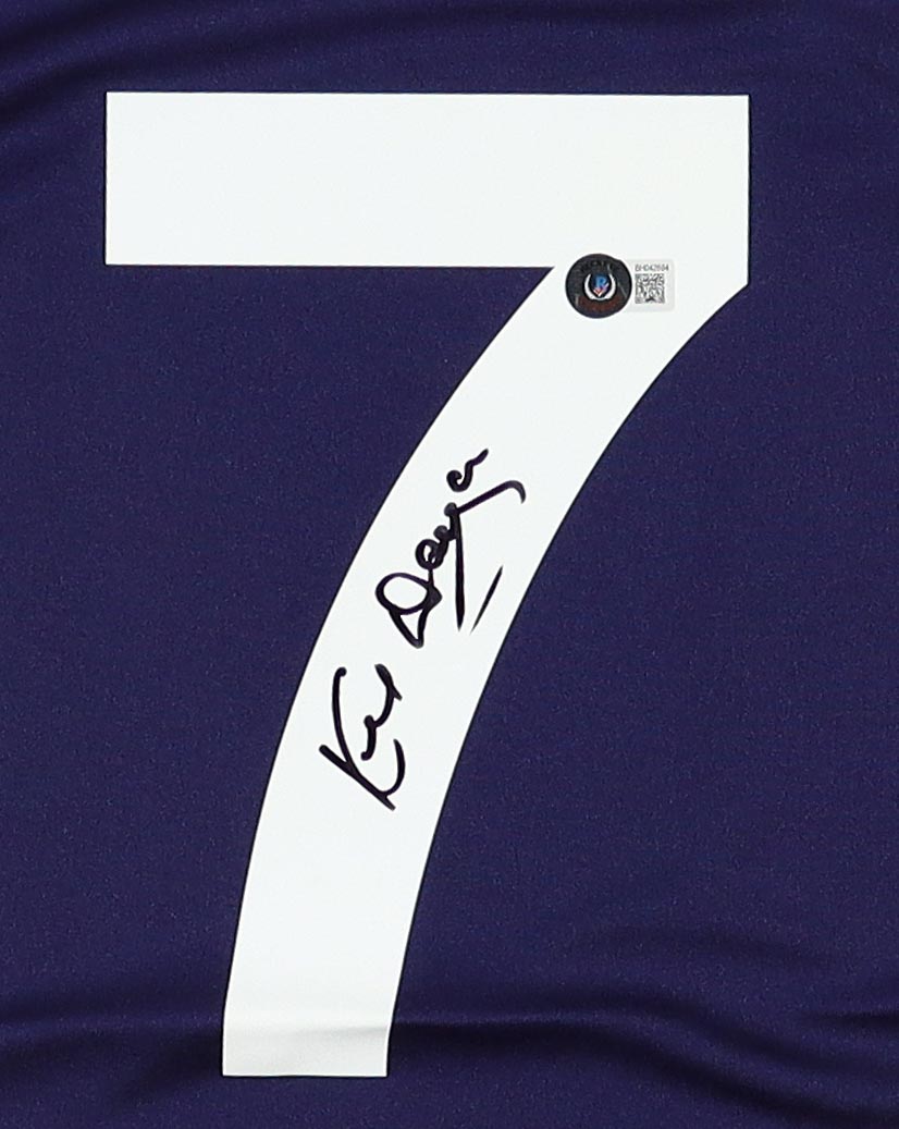 Kenny Dalglish Signed Jersey (Beckett) at PristineAuction.com Kenny Dalglish Signed Jersey (Beckett) at PristineAuction.com