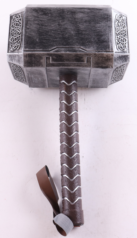 Stan Lee Signed "Thor" Mjolnir Hammer (JSA, PSA & Lee) at PristineAuction.com Stan Lee Signed "Thor" Mjolnir Hammer (JSA, PSA & Lee) at PristineAuction.com