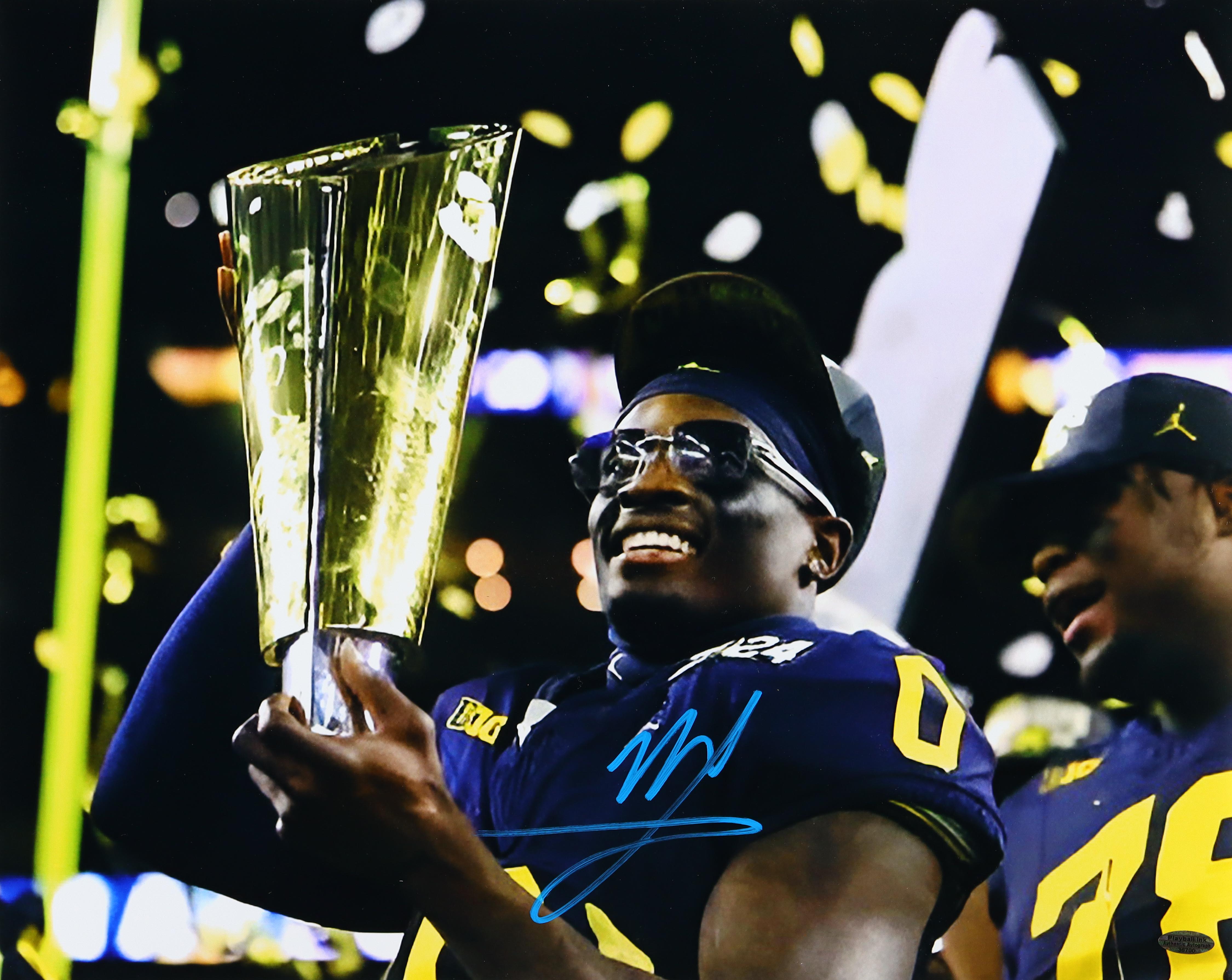 Mike Sainristil Signed Michigan Wolverines 16x20 Photo (Playball Ink) at PristineAuction.com Mike Sainristil Signed Michigan Wolverines 16x20 Photo (Playball Ink) at PristineAuction.com