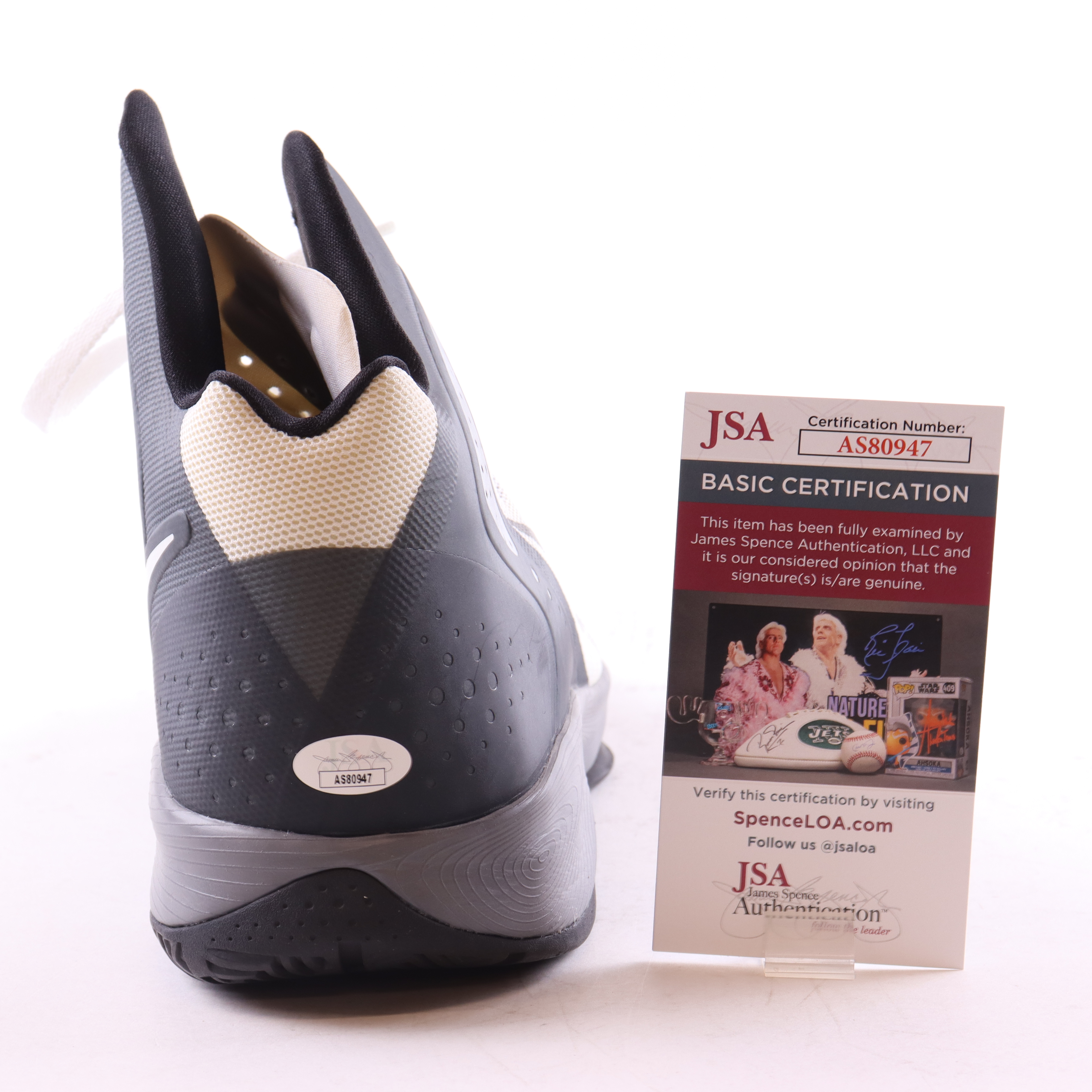 Kevin Love Signed Pair Of Nike Basketball Shoes (JSA) at PristineAuction.com Kevin Love Signed Pair Of Nike Basketball Shoes (JSA) at PristineAuction.com