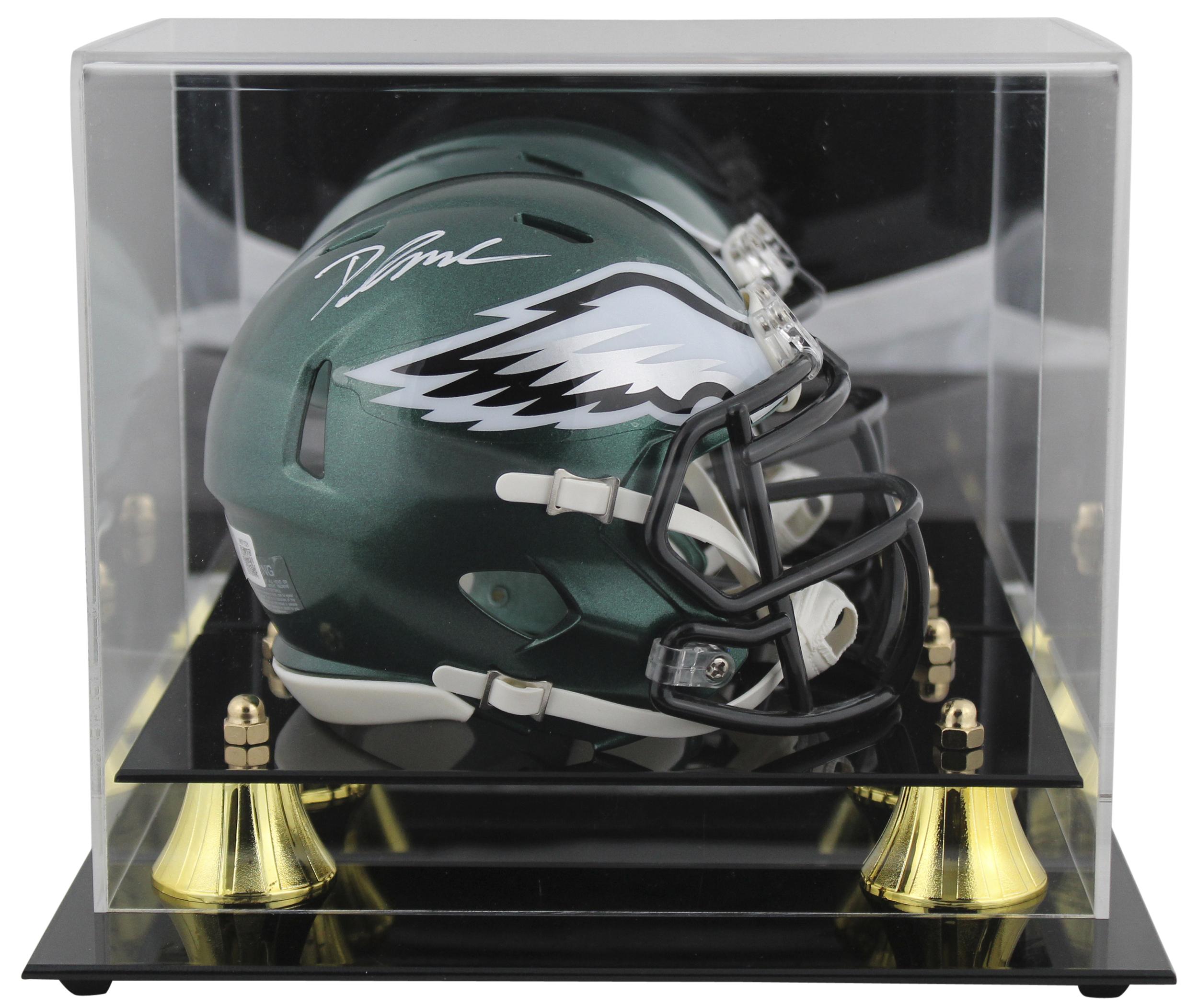D'Andre Swift Signed Eagles Speed Mini Helmet with Display Case (Beckett) at PristineAuction.com D'Andre Swift Signed Eagles Speed Mini Helmet with Display Case (Beckett) at PristineAuction.com