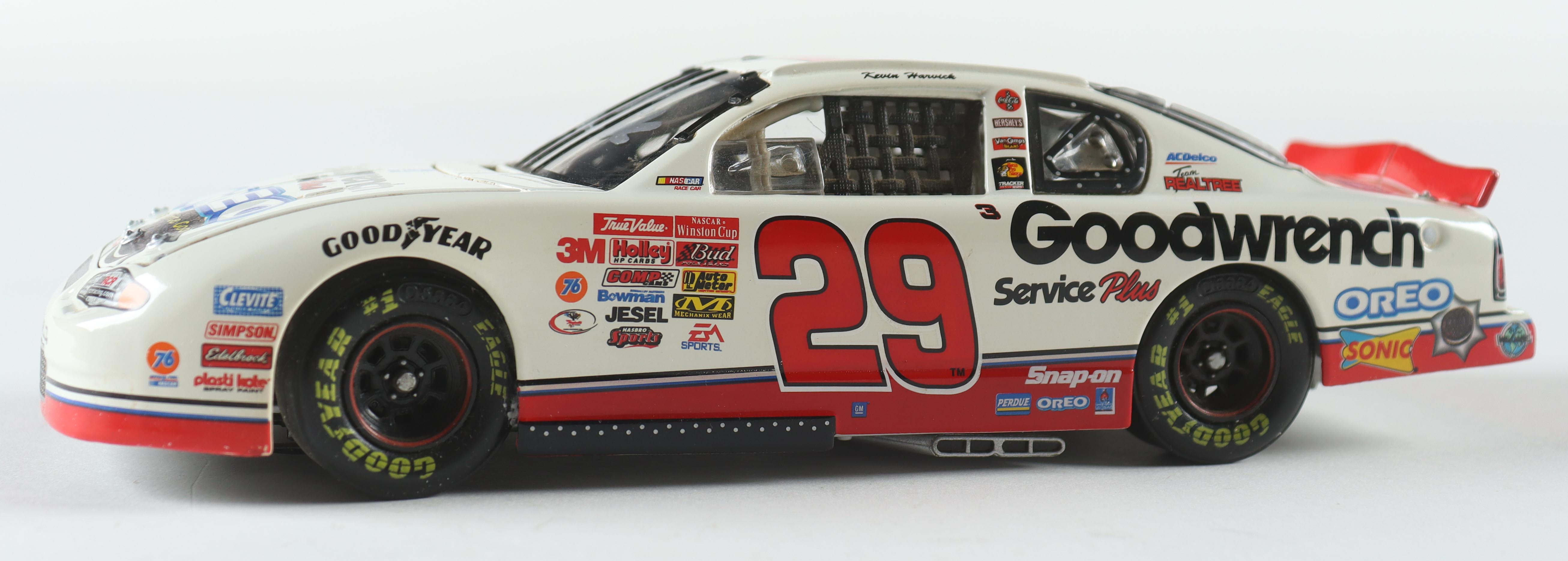 Kevin Harvick Signed LE #29 GM Goodwrench Service OREO Show Car 2001 Monte Carlo 1:24 Die-Cast Car (PA) at PristineAuction.com Kevin Harvick Signed LE #29 GM Goodwrench Service OREO Show Car 2001 Monte Carlo 1:24 Die-Cast Car (PA) at PristineAuction.com