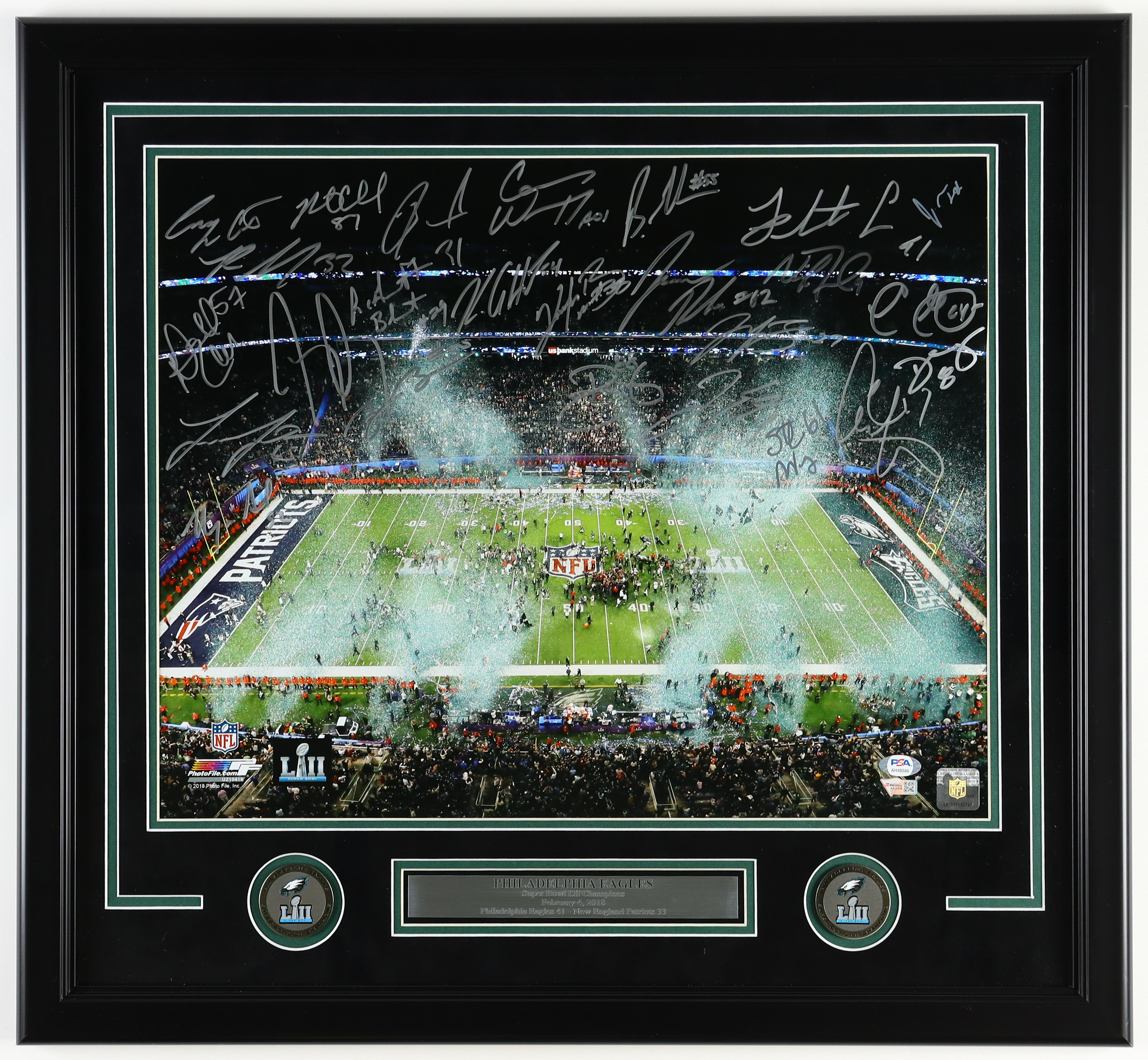 2017 Eagles Super Bowl LII Champions Custom Framed Photo Team-Signed By (25) with Carson Wenz, Jason Kelce, Nick Foles, LeGarette Blount (PSA) at PristineAuction.com 2017 Eagles Super Bowl LII Champions Custom Framed Photo Team-Signed By (25) with Carson Wenz, Jason Kelce, Nick Foles, LeGarette Blount (PSA) at PristineAuction.com