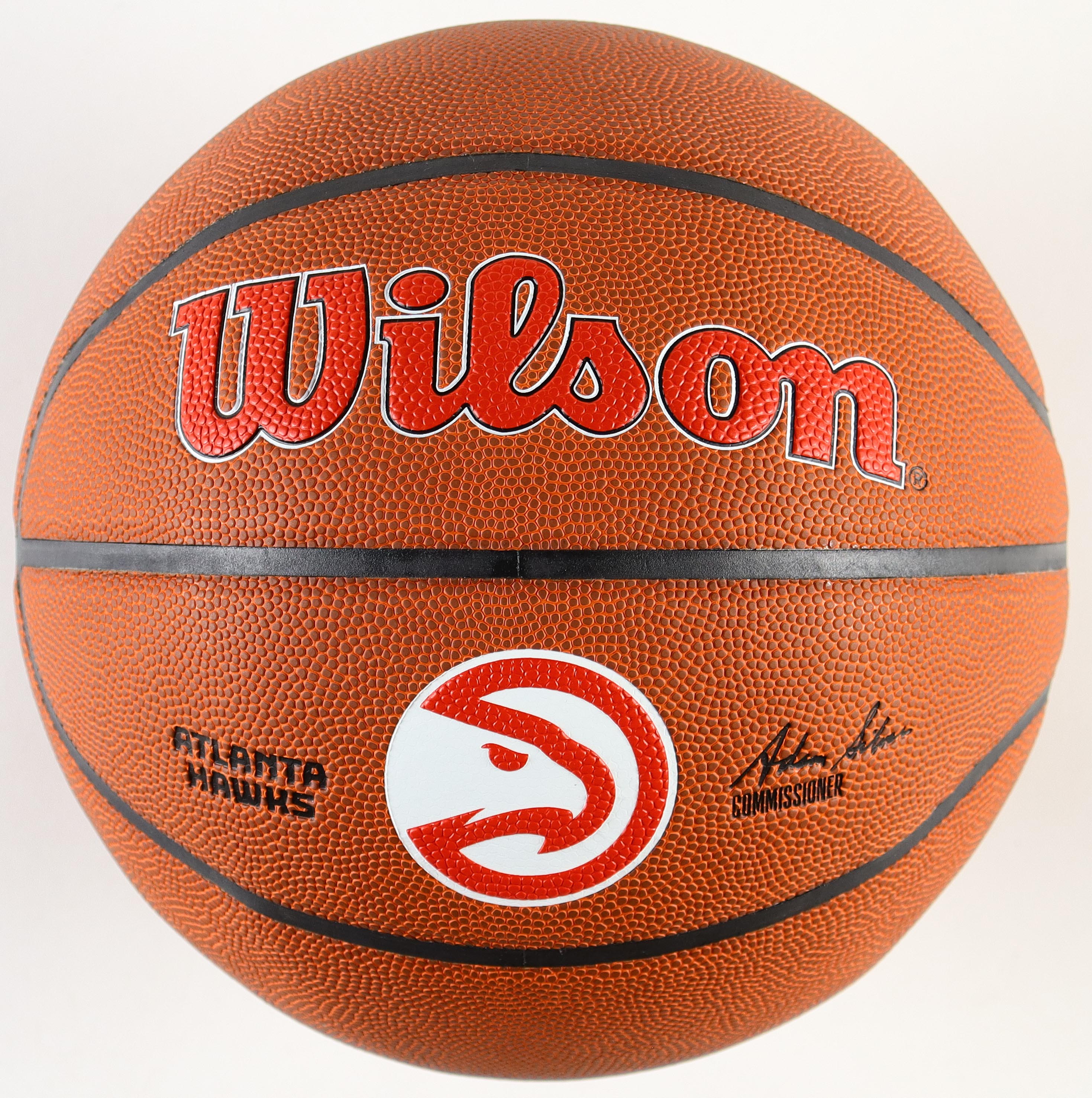 Dominique Wilkins Signed Hawks Logo Basketball (Beckett) at PristineAuction.com Dominique Wilkins Signed Hawks Logo Basketball (Beckett) at PristineAuction.com