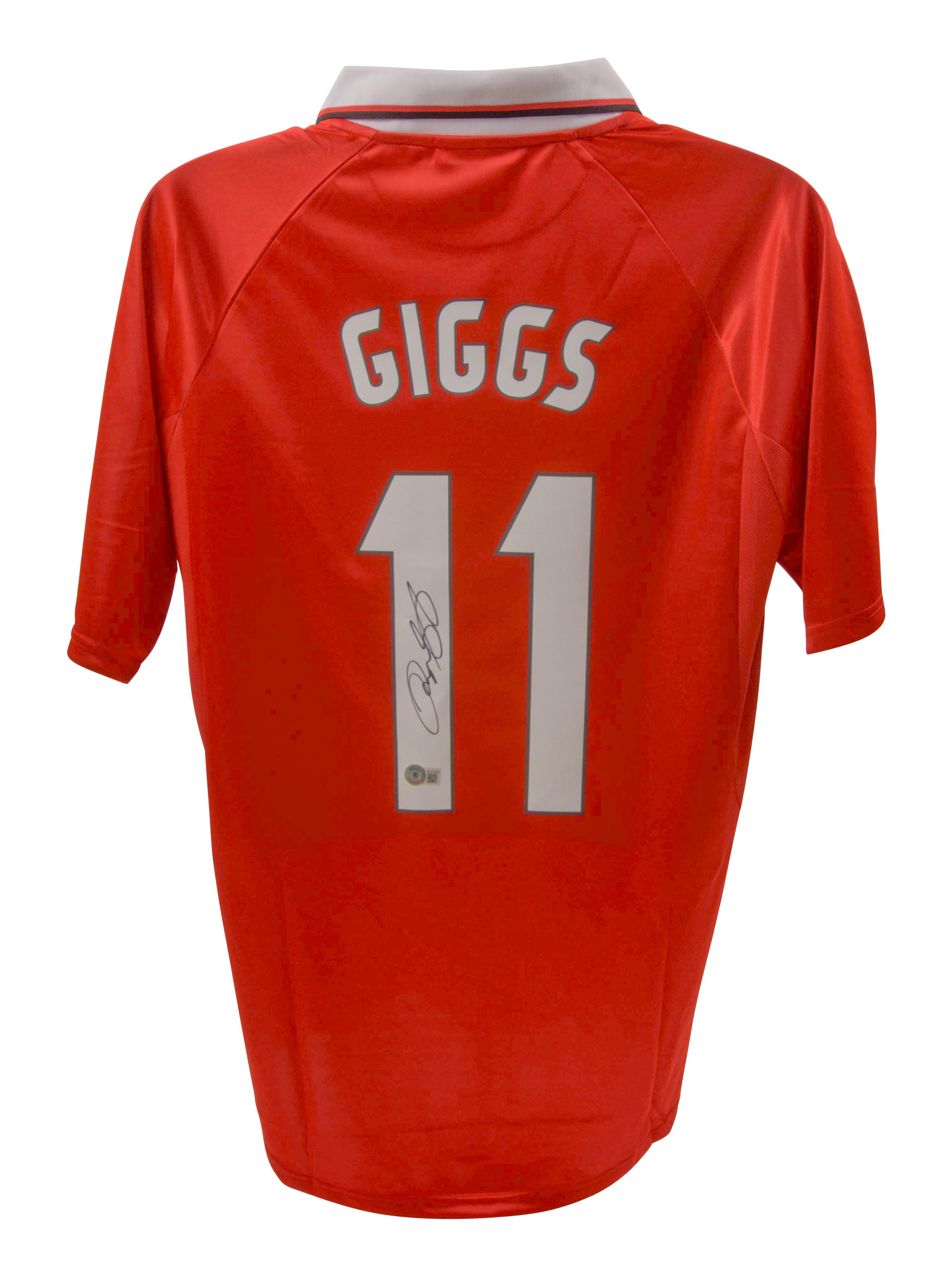 Ryan Giggs Signed AC Milan Jersey (Beckett) at PristineAuction.com Ryan Giggs Signed AC Milan Jersey (Beckett) at PristineAuction.com