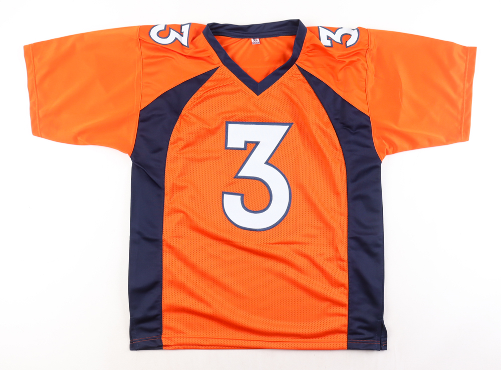 Russell Wilson Signed Jersey (JSA) at PristineAuction.com Russell Wilson Signed Jersey (JSA) at PristineAuction.com