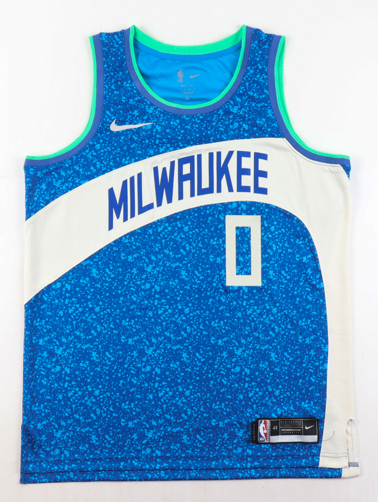 Damian Lillard Signed Jersey (PSA) at PristineAuction.com Damian Lillard Signed Jersey (PSA) at PristineAuction.com