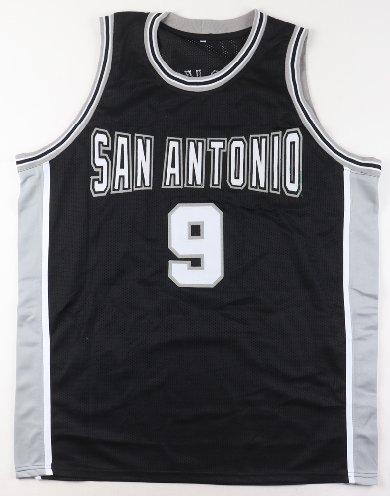 Tony Parker Signed Jersey (Beckett) at PristineAuction.com Tony Parker Signed Jersey (Beckett) at PristineAuction.com
