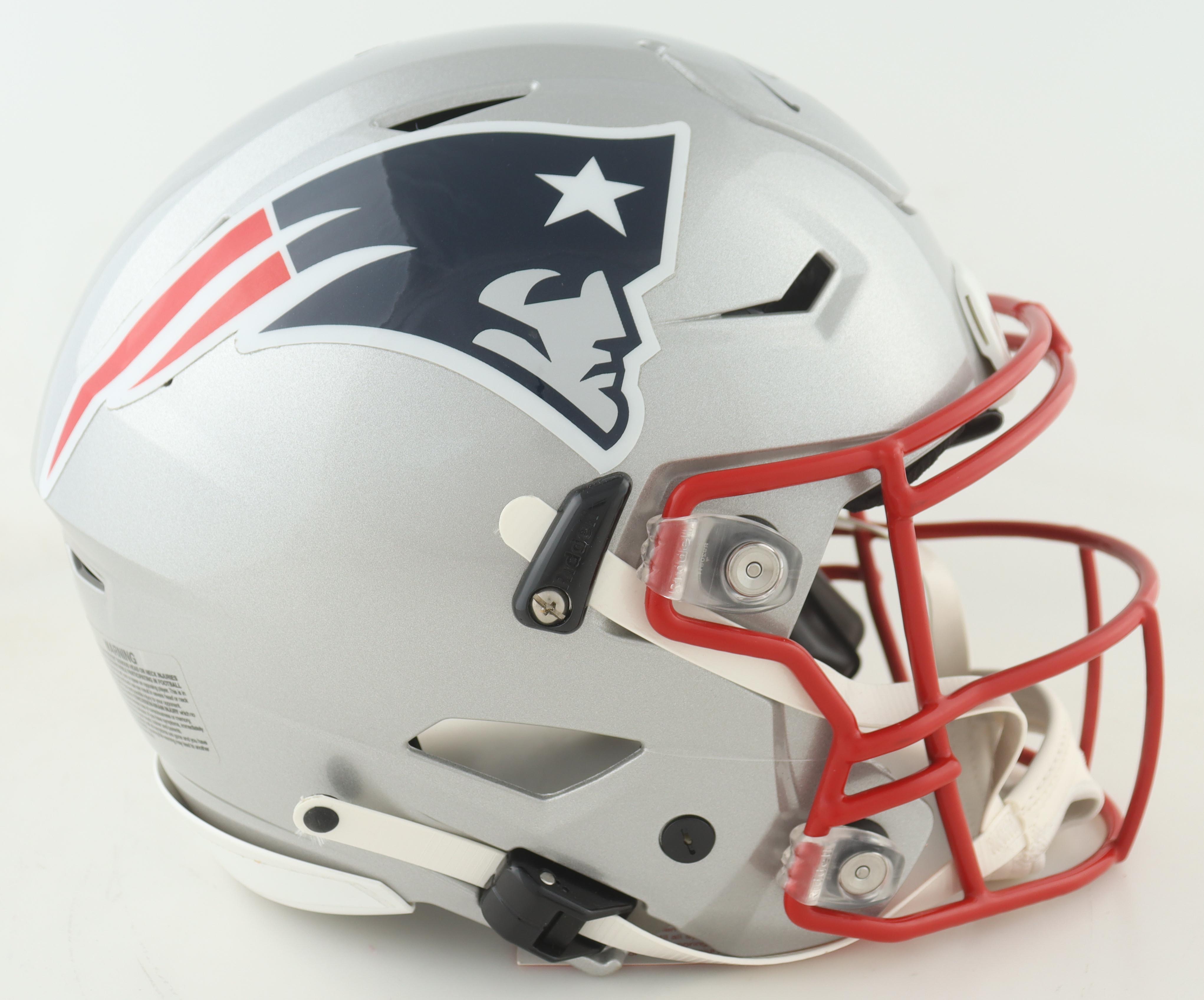 Tom Brady Signed Patriots Full-Size Authentic On-Field Speedflex Helmet (Fanatics) at PristineAuction.com Tom Brady Signed Patriots Full-Size Authentic On-Field Speedflex Helmet (Fanatics) at PristineAuction.com