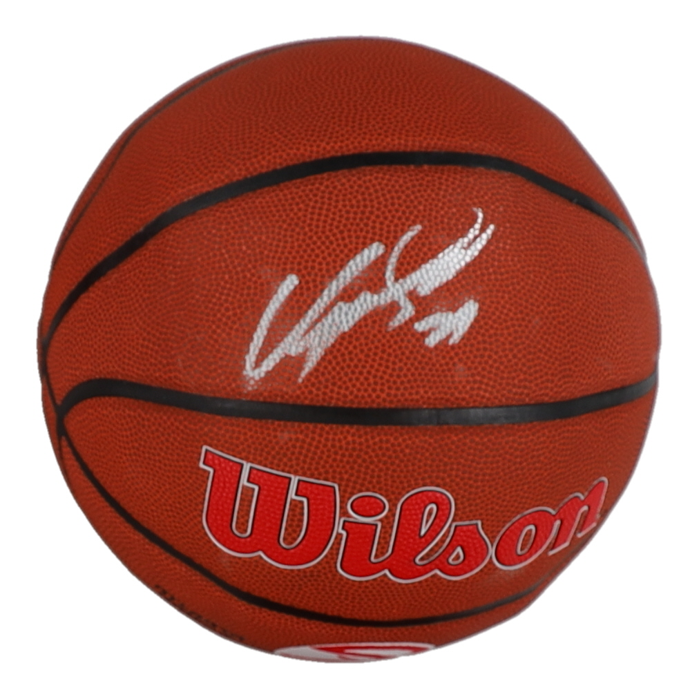 Dominique Wilkins Signed Hawks Logo Basketball (Beckett) at PristineAuction.com Dominique Wilkins Signed Hawks Logo Basketball (Beckett) at PristineAuction.com