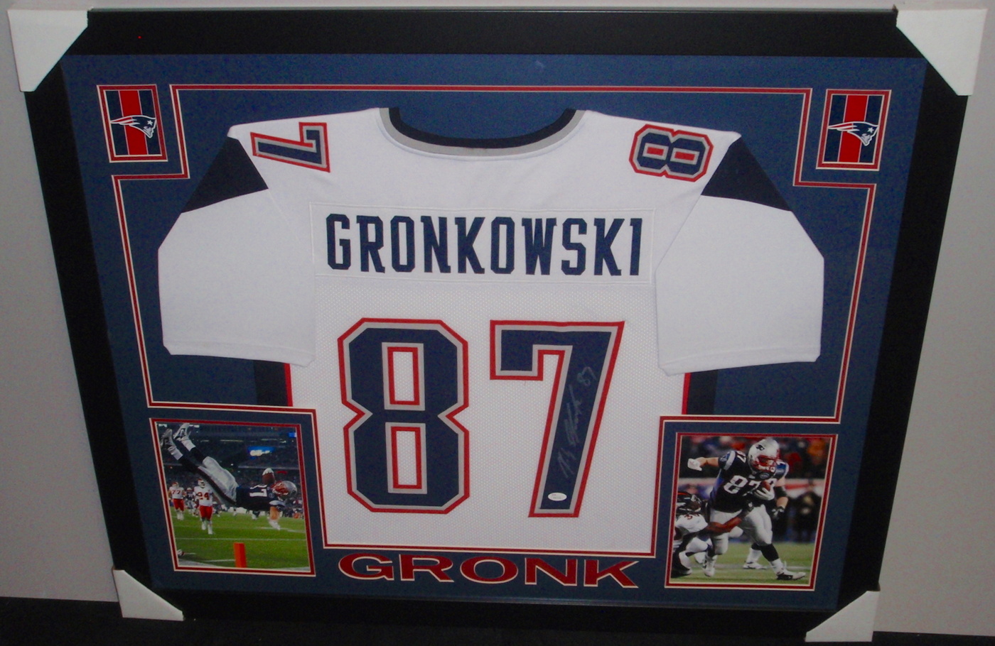 Rob Gronkowski Signed Patriots 35x43 Custom Framed Jersey (JSA COA) at PristineAuction.com Rob Gronkowski Signed Patriots 35x43 Custom Framed Jersey (JSA COA) at PristineAuction.com