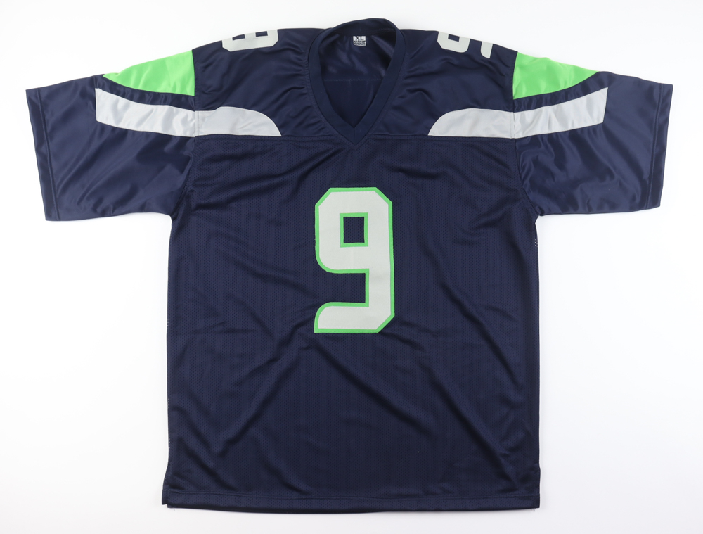 Kenneth Walker III Signed Jersey (Beckett) at PristineAuction.com Kenneth Walker III Signed Jersey (Beckett) at PristineAuction.com