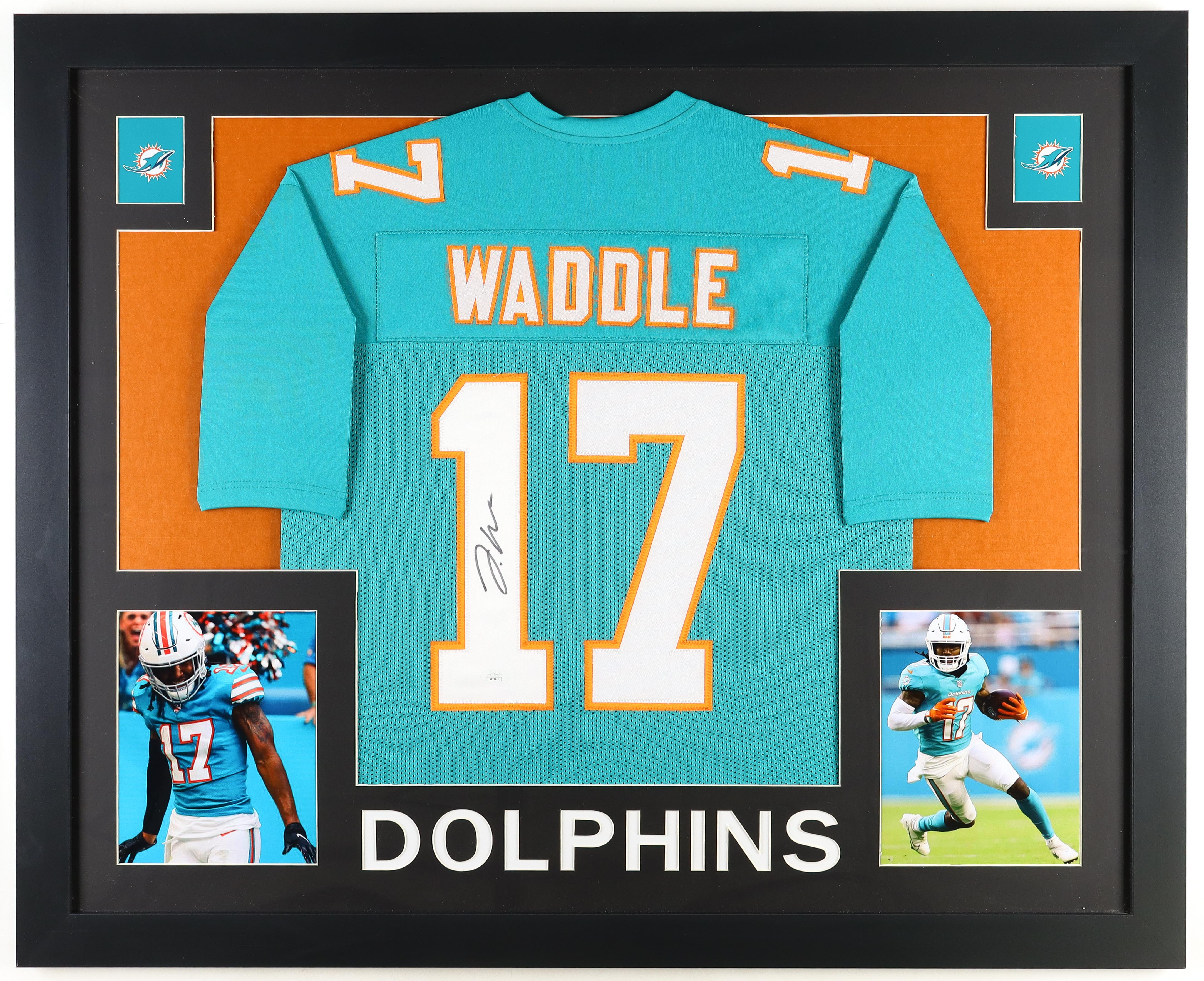 Jaylen Waddle Signed Custom Framed Jersey Display (JSA) at PristineAuction.com Jaylen Waddle Signed Custom Framed Jersey Display (JSA) at PristineAuction.com