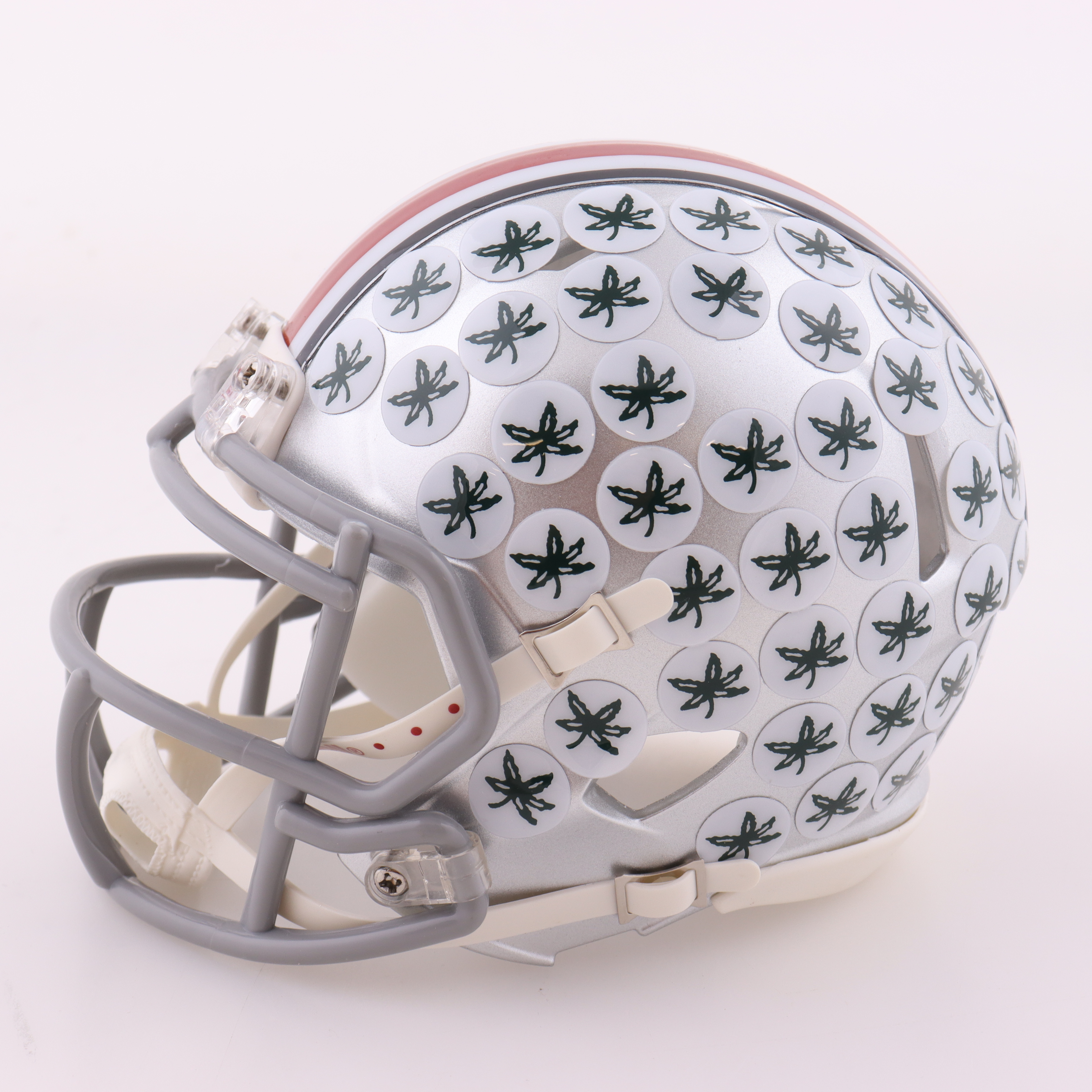 TreVeyon Henderson Signed Ohio State Buckeyes Speed Mini Helmet (Beckett) at PristineAuction.com TreVeyon Henderson Signed Ohio State Buckeyes Speed Mini Helmet (Beckett) at PristineAuction.com