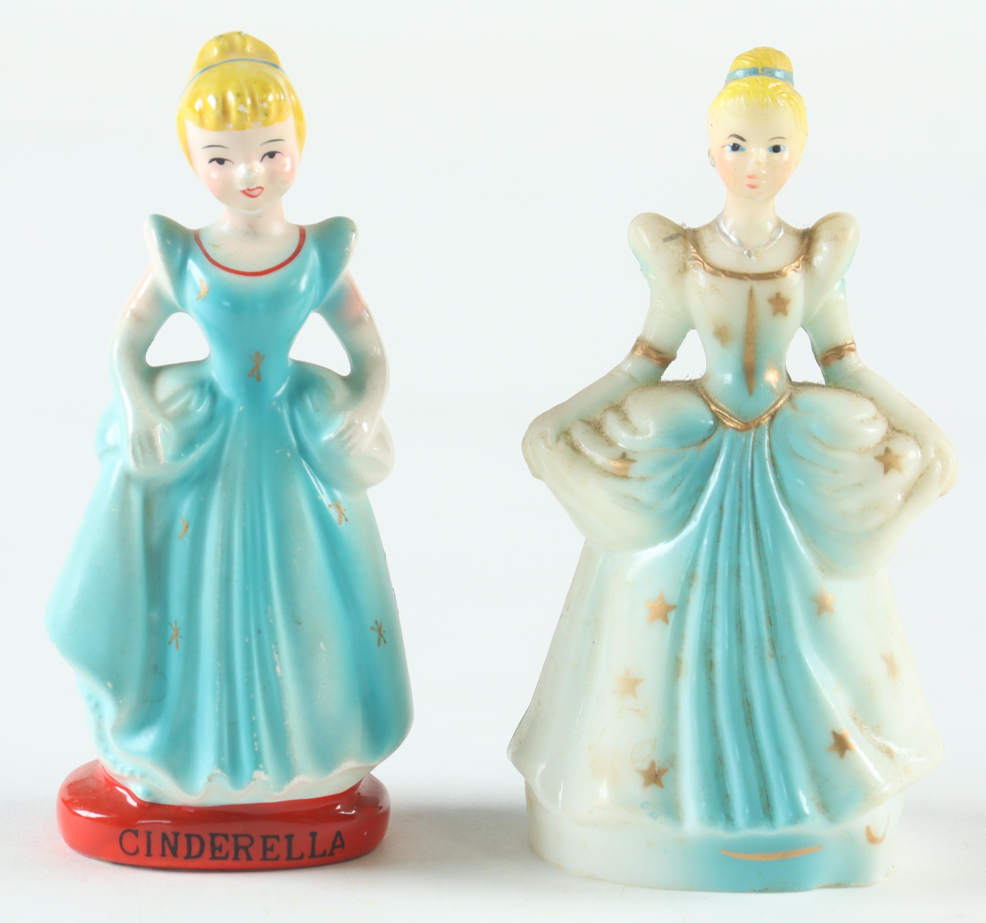 (2) Vintage Disney Cinderella Figures In Acrylic Display Case at PristineAuction.com (2) Vintage Disney Cinderella Figures In Acrylic Display Case at PristineAuction.com