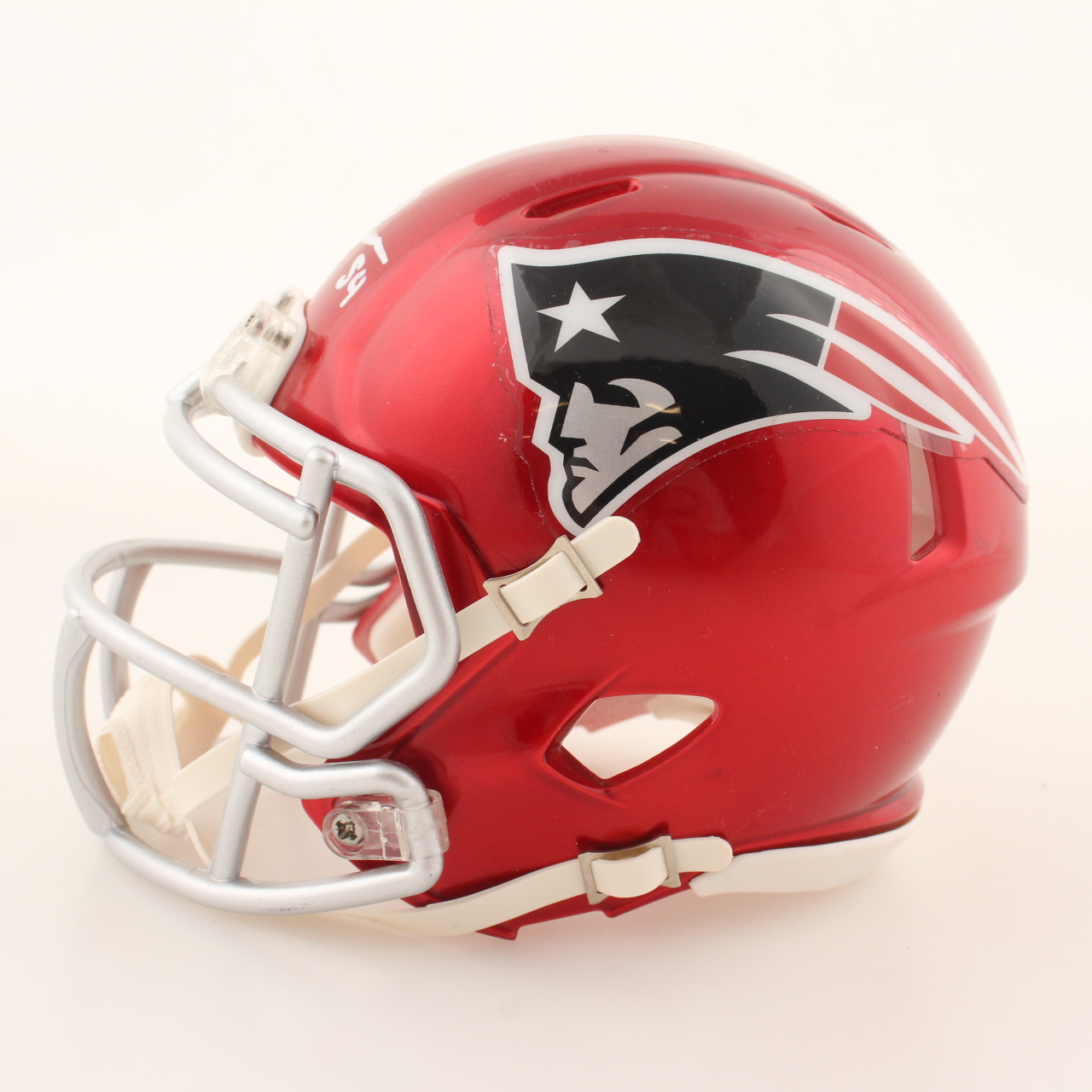 Dont'a Hightower Patriots Flash Alternate Speed Mini Helmet (JSA) at PristineAuction.com Dont'a Hightower Patriots Flash Alternate Speed Mini Helmet (JSA) at PristineAuction.com