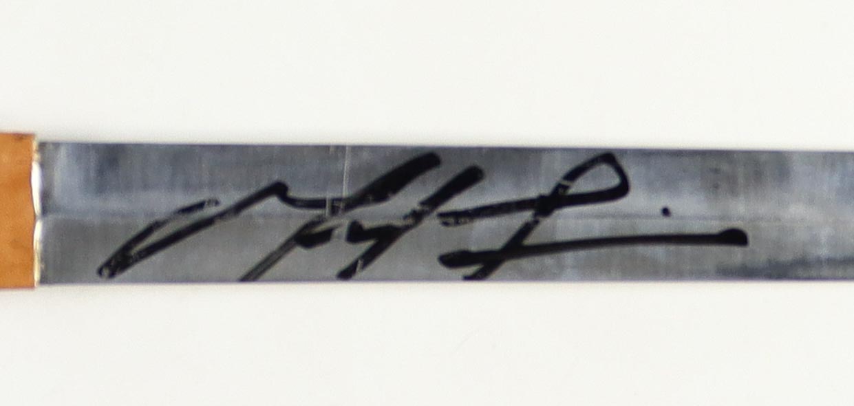 Mel Gibson Signed "Braveheart" Full-Size Prop Replica Sword (JSA) at PristineAuction.com Mel Gibson Signed "Braveheart" Full-Size Prop Replica Sword (JSA) at PristineAuction.com