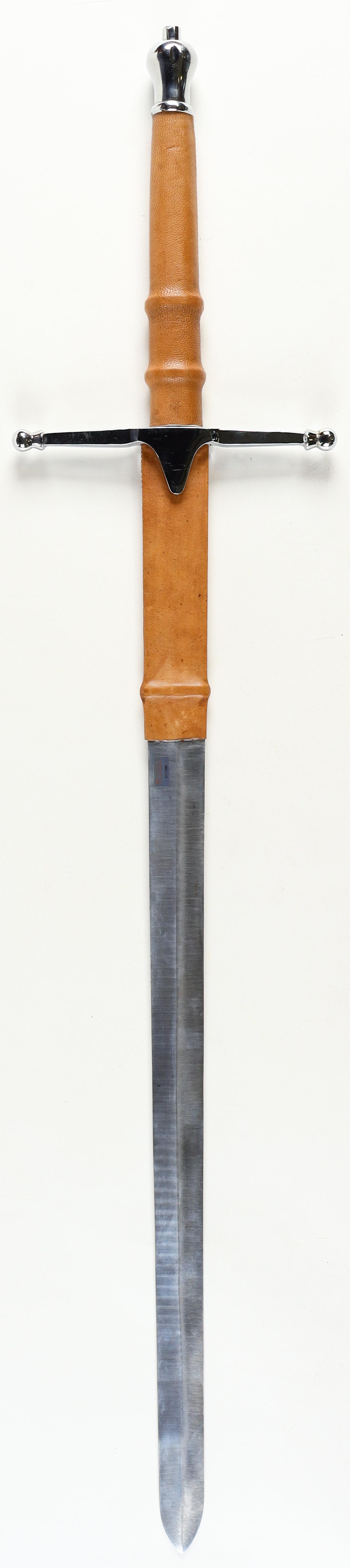 Mel Gibson Signed "Braveheart" Full-Size Prop Replica Sword (JSA) at PristineAuction.com Mel Gibson Signed "Braveheart" Full-Size Prop Replica Sword (JSA) at PristineAuction.com