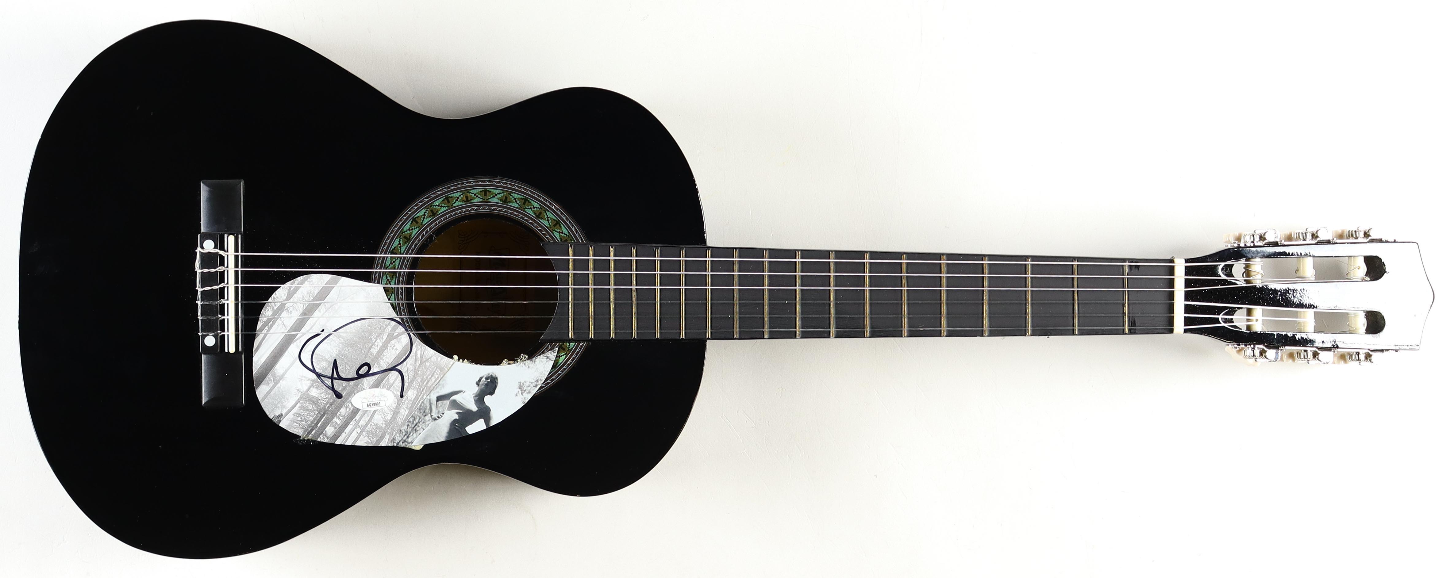 Taylor Swift Signed 34" Acoustic Guitar (JSA) at PristineAuction.com Taylor Swift Signed 34" Acoustic Guitar (JSA) at PristineAuction.com