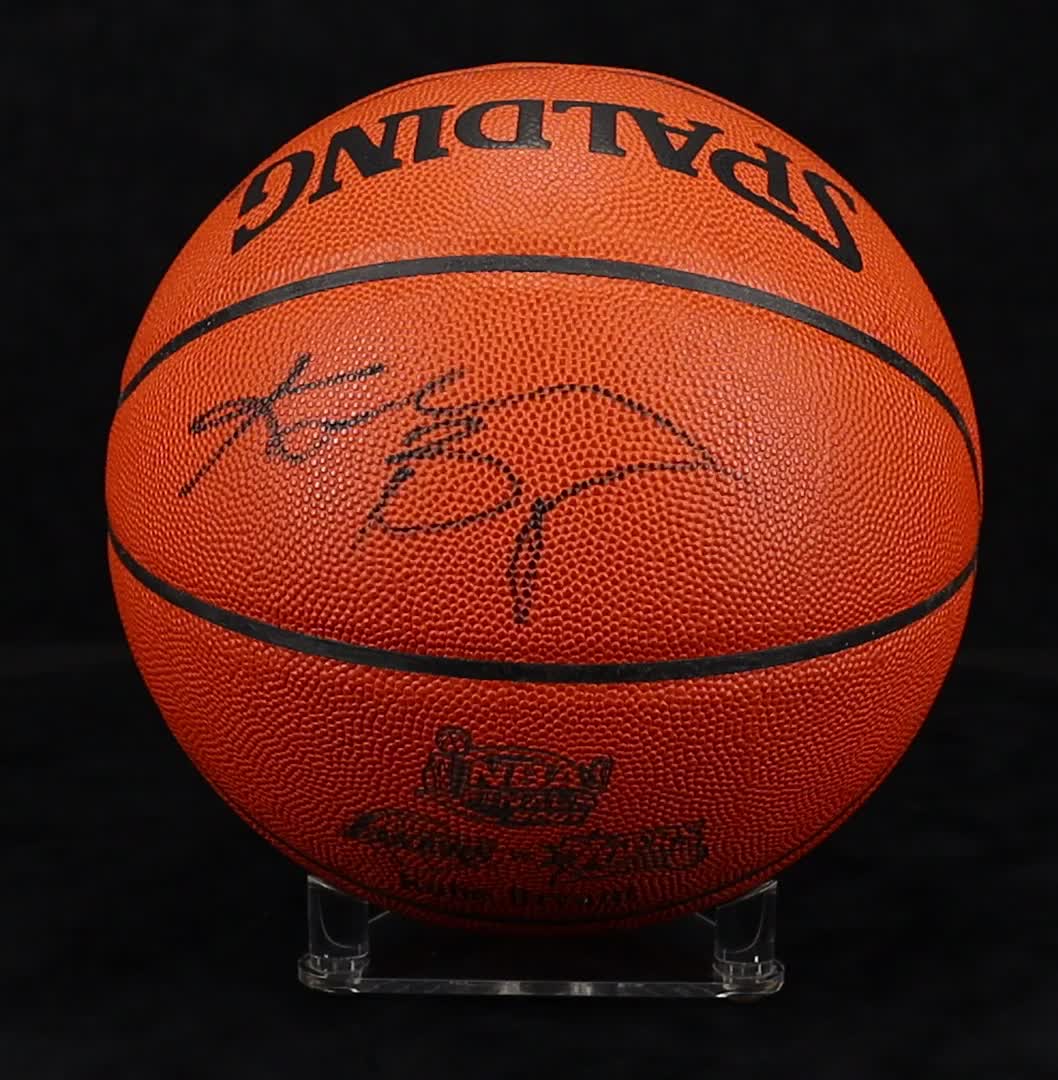 Kobe Bryant Signed 2001 Finals Logo Spalding Official NBA Game Ball (Beckett & PSA) at PristineAuction.com