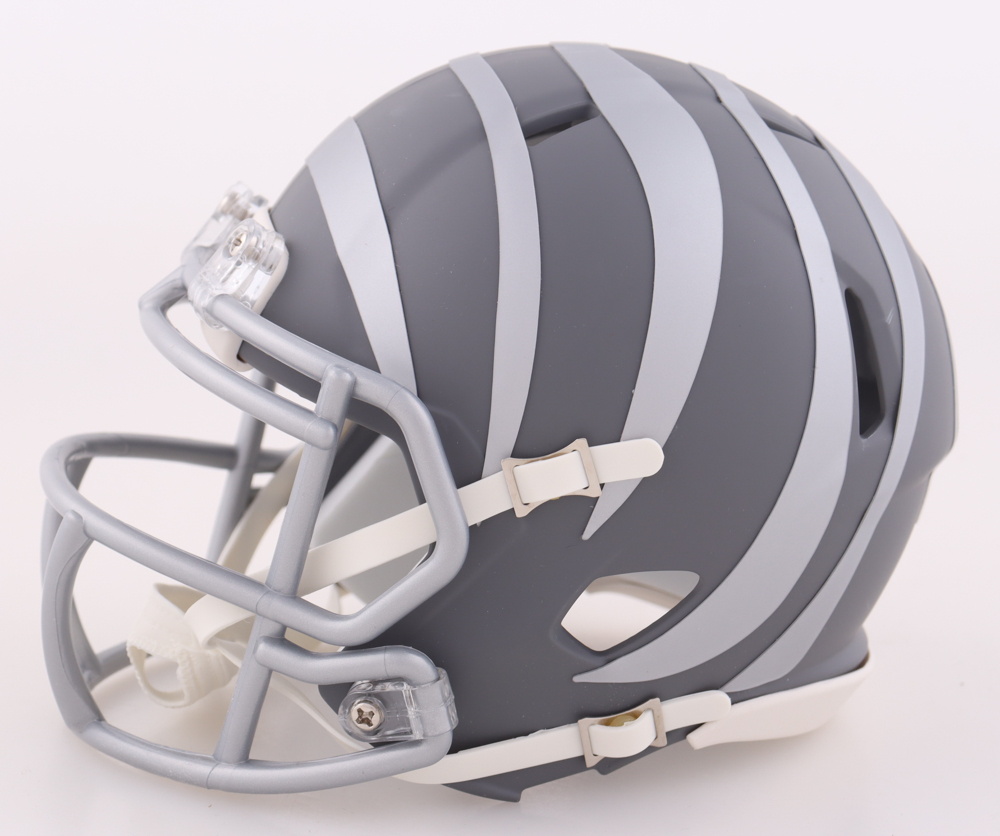 Ja'Marr Chase Signed Bengals Slate Alternate Speed Mini Helmet (JSA) at PristineAuction.com Ja'Marr Chase Signed Bengals Slate Alternate Speed Mini Helmet (JSA) at PristineAuction.com