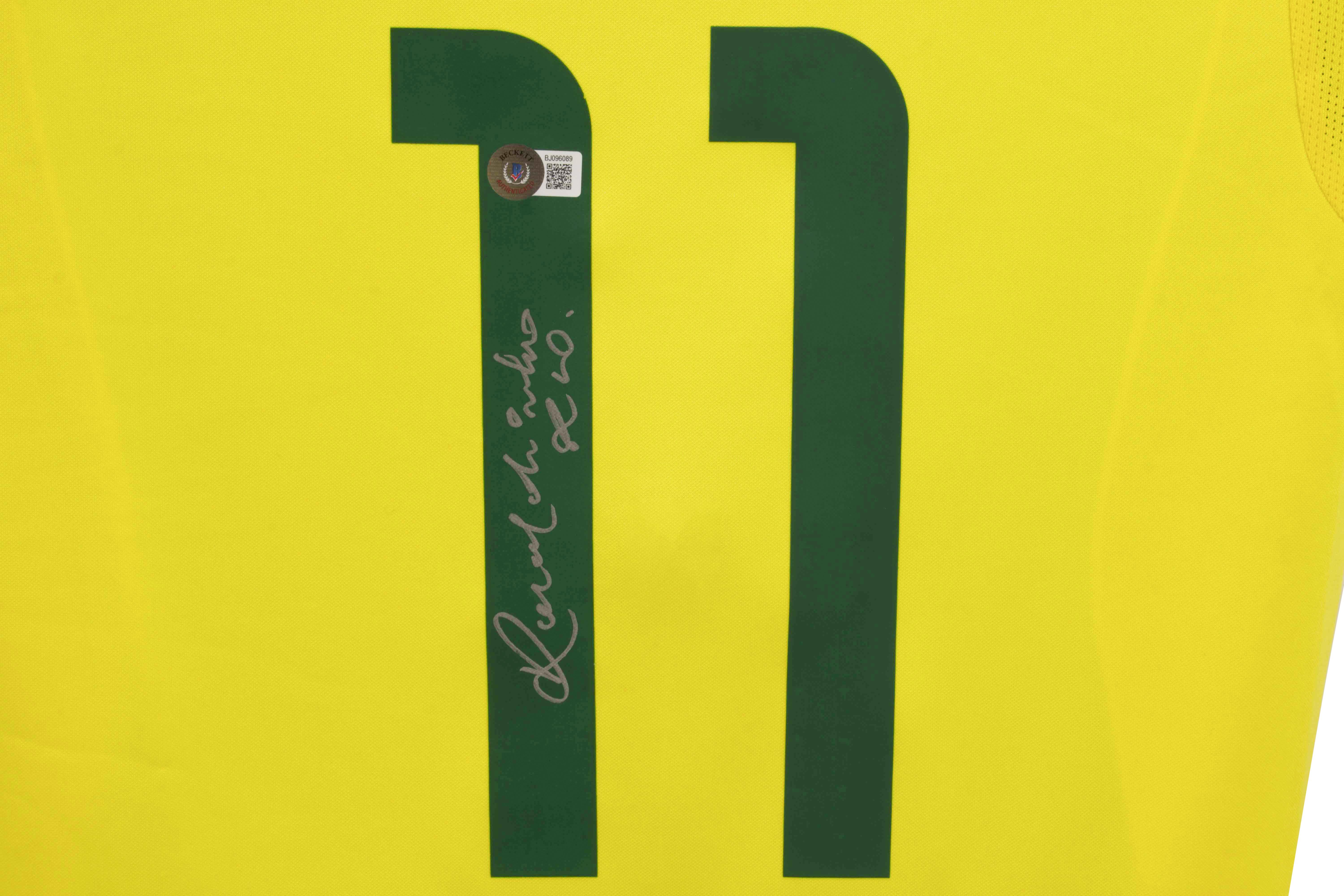 Ronalidnho Signed Team Brazil Jersey (Beckett) at PristineAuction.com Ronalidnho Signed Team Brazil Jersey (Beckett) at PristineAuction.com