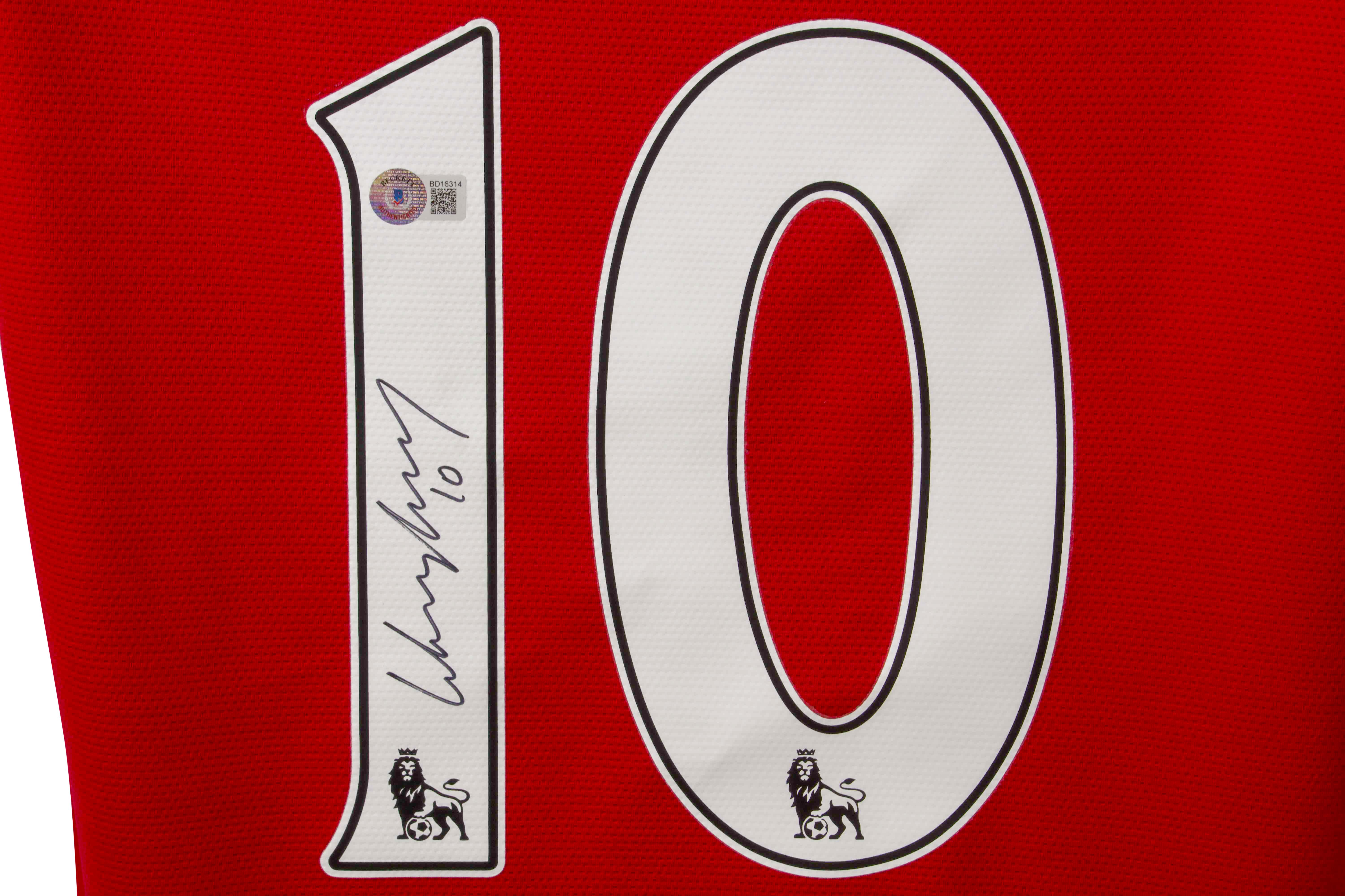 Wayne Rooney Signed Manchester United Jersey (Beckett) at PristineAuction.com Wayne Rooney Signed Manchester United Jersey (Beckett) at PristineAuction.com