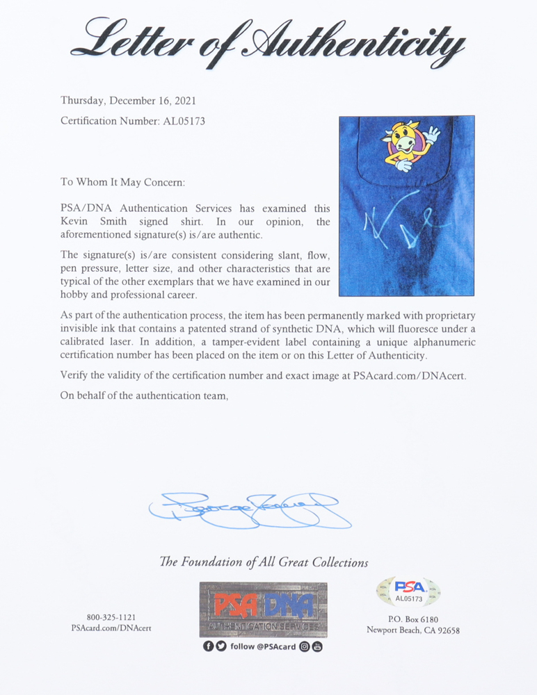 Kevin Smith Signed "Jay & Silent Bob Reboot" Mooby's Funployee Uniform Shirt (PSA) at PristineAuction.com Kevin Smith Signed "Jay & Silent Bob Reboot" Mooby's Funployee Uniform Shirt (PSA) at PristineAuction.com