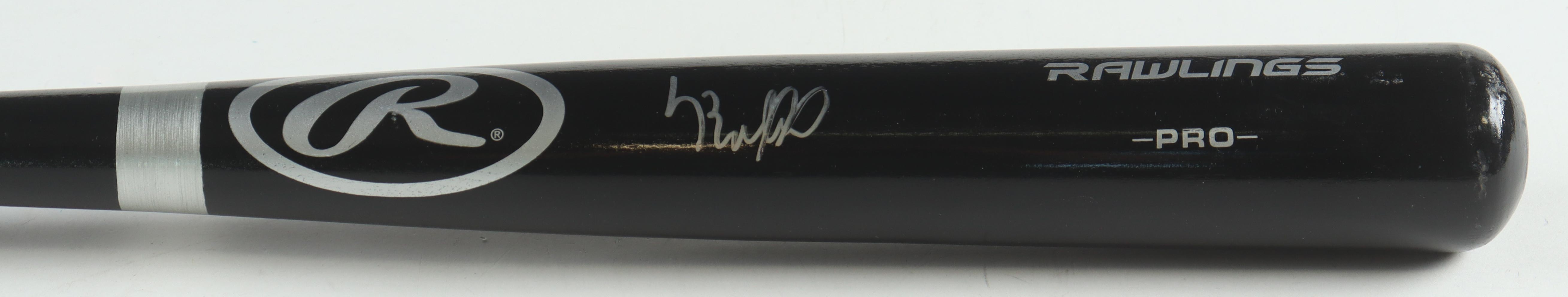 Luis Robert Signed Rawlings Pro Model Baseball Bat (Onyx) at PristineAuction.com Luis Robert Signed Rawlings Pro Model Baseball Bat (Onyx) at PristineAuction.com