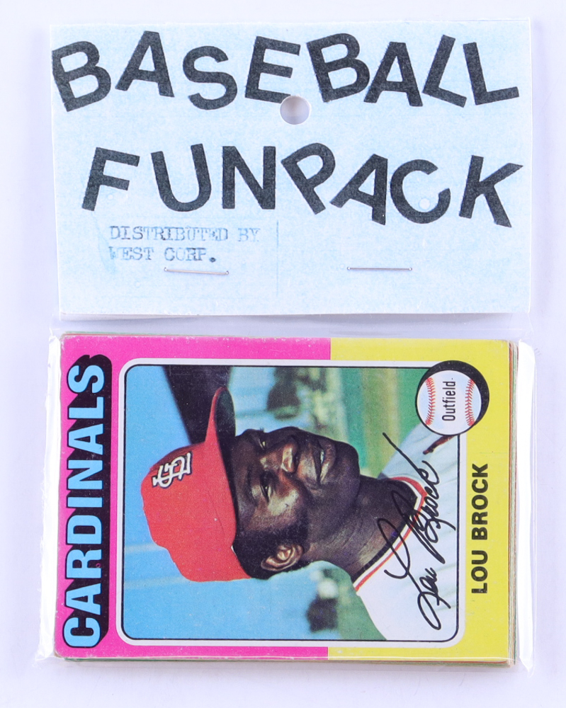 1975 Topps Baseball Card Fun Pack with (10) Cards at PristineAuction.com 1975 Topps Baseball Card Fun Pack with (10) Cards at PristineAuction.com