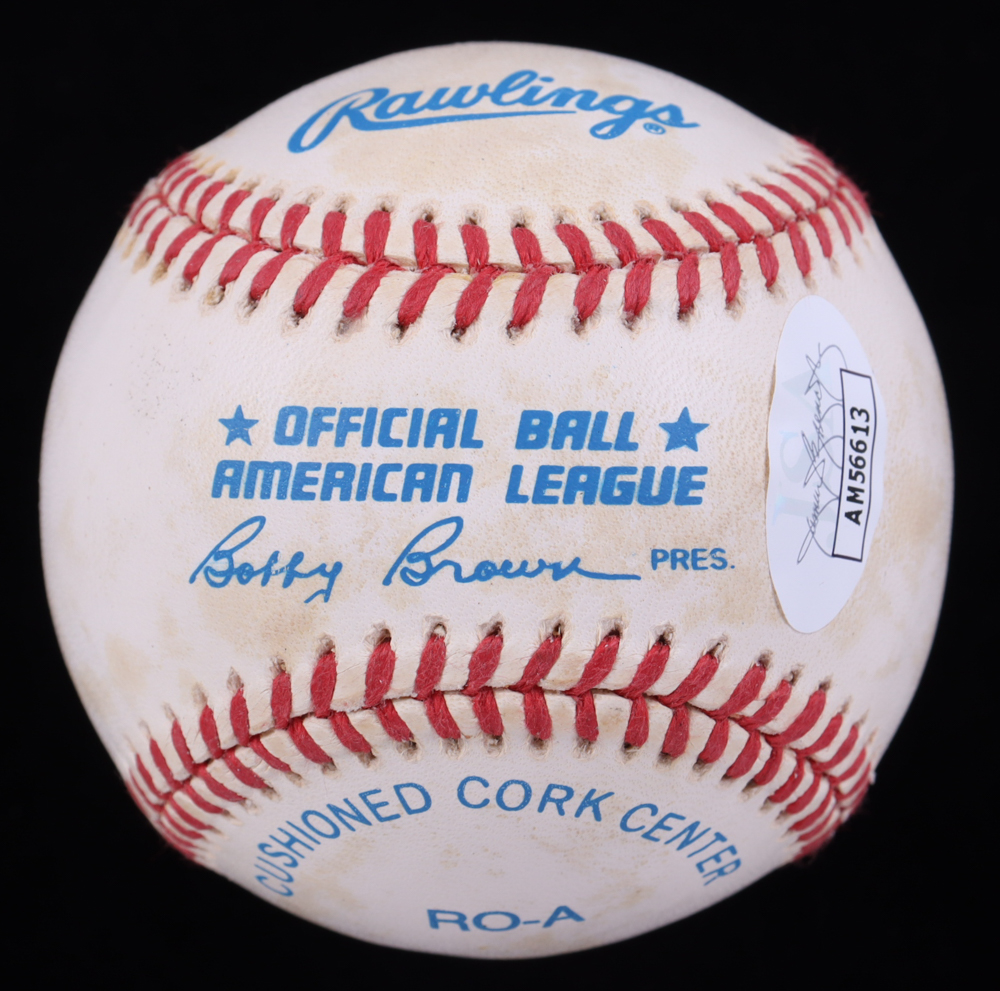 Ken Griffey Jr. Signed OAL Baseball With Display Case (JSA) at PristineAuction.com Ken Griffey Jr. Signed OAL Baseball With Display Case (JSA) at PristineAuction.com