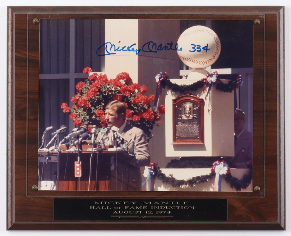 Mickey Mantle Signed Yankees 8x10 Photo with Wooden Plaque Display Inscribed "334" (Beckett) at PristineAuction.com Mickey Mantle Signed Yankees 8x10 Photo with Wooden Plaque Display Inscribed "334" (Beckett) at PristineAuction.com