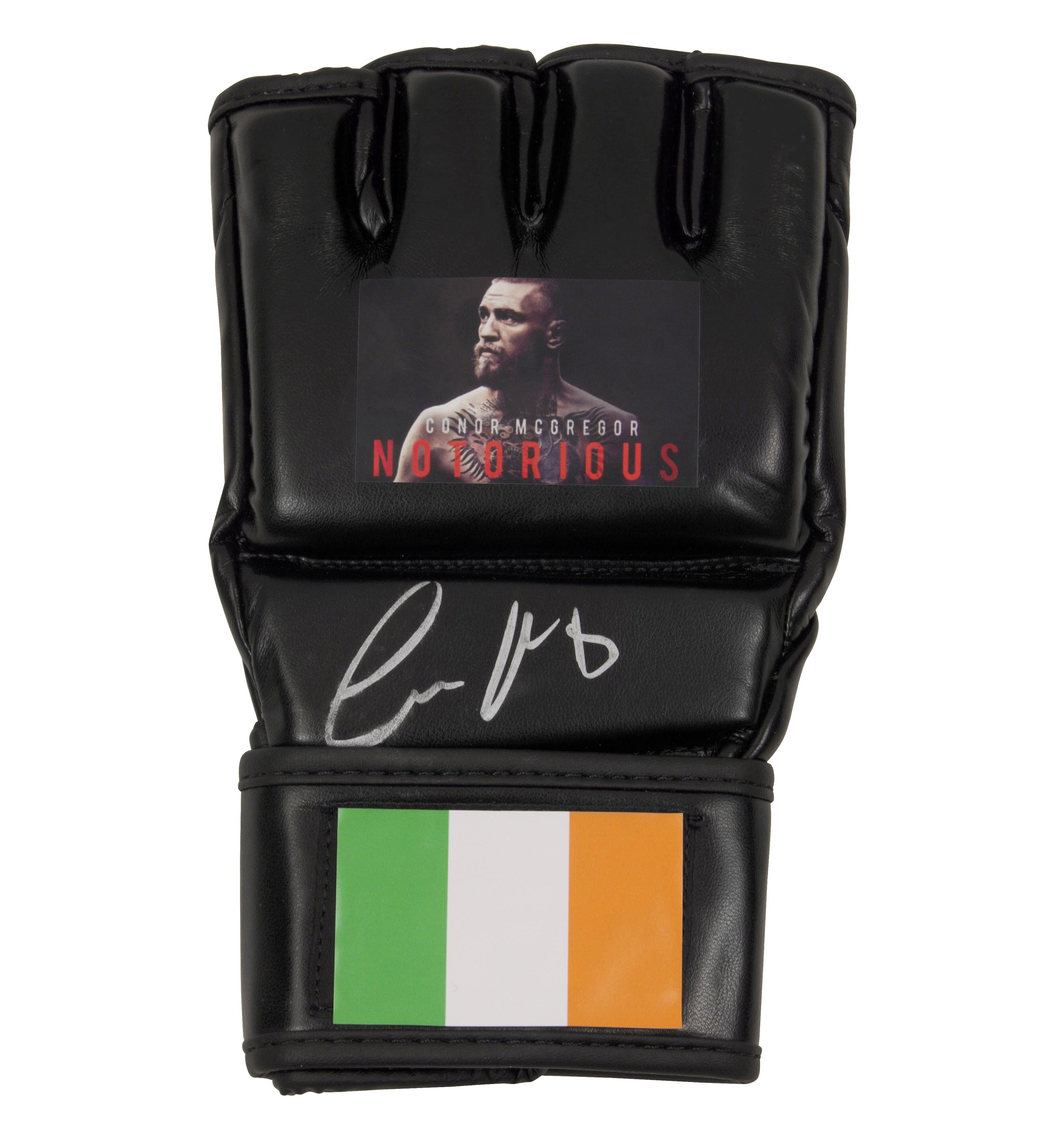 Conor McGregor Signed MMA Glove (Beckett) at PristineAuction.com Conor McGregor Signed MMA Glove (Beckett) at PristineAuction.com