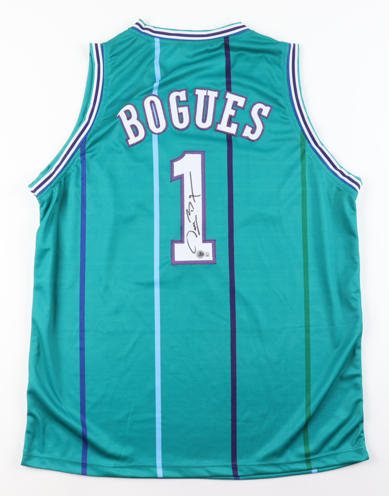 Muggsy Bogues Signed Jersey (Beckett) at PristineAuction.com Muggsy Bogues Signed Jersey (Beckett) at PristineAuction.com