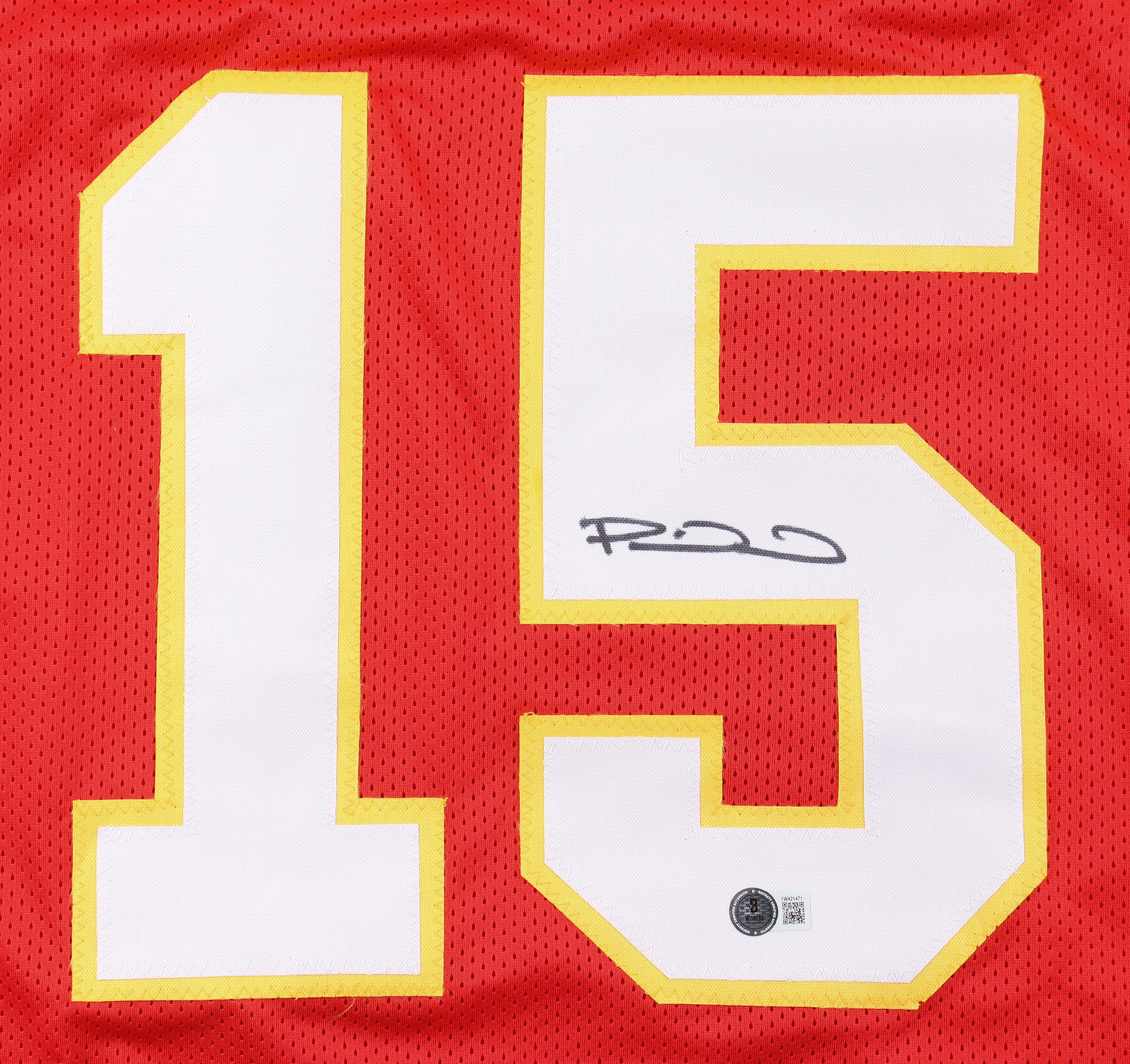 Patrick Mahomes Signed Jersey (Beckett) at PristineAuction.com Patrick Mahomes Signed Jersey (Beckett) at PristineAuction.com