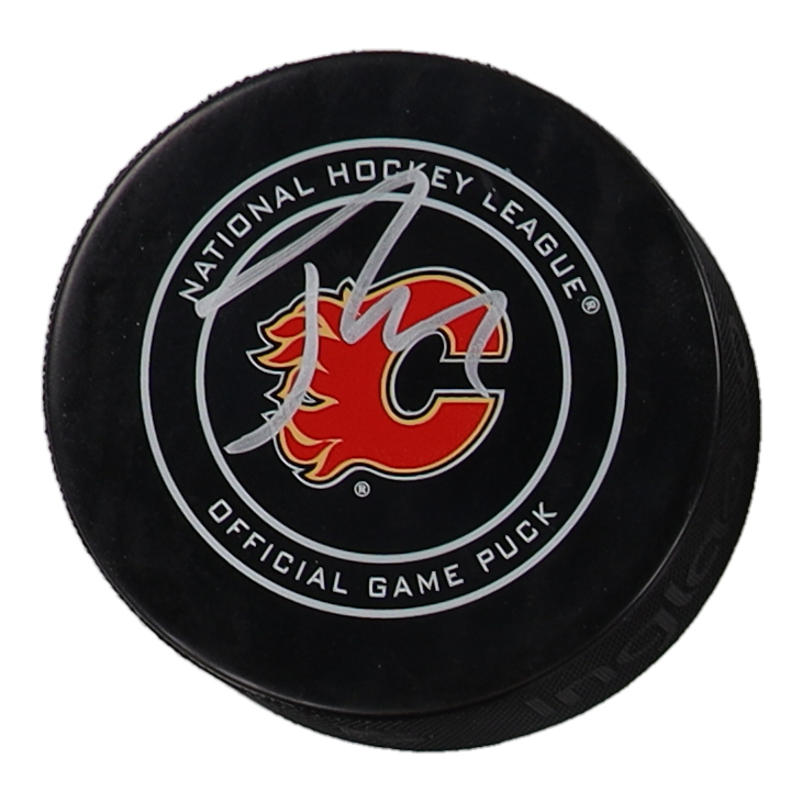 Johnny Gaudreau Signed Flames Logo Hockey Puck (JSA) at PristineAuction.com Johnny Gaudreau Signed Flames Logo Hockey Puck (JSA) at PristineAuction.com
