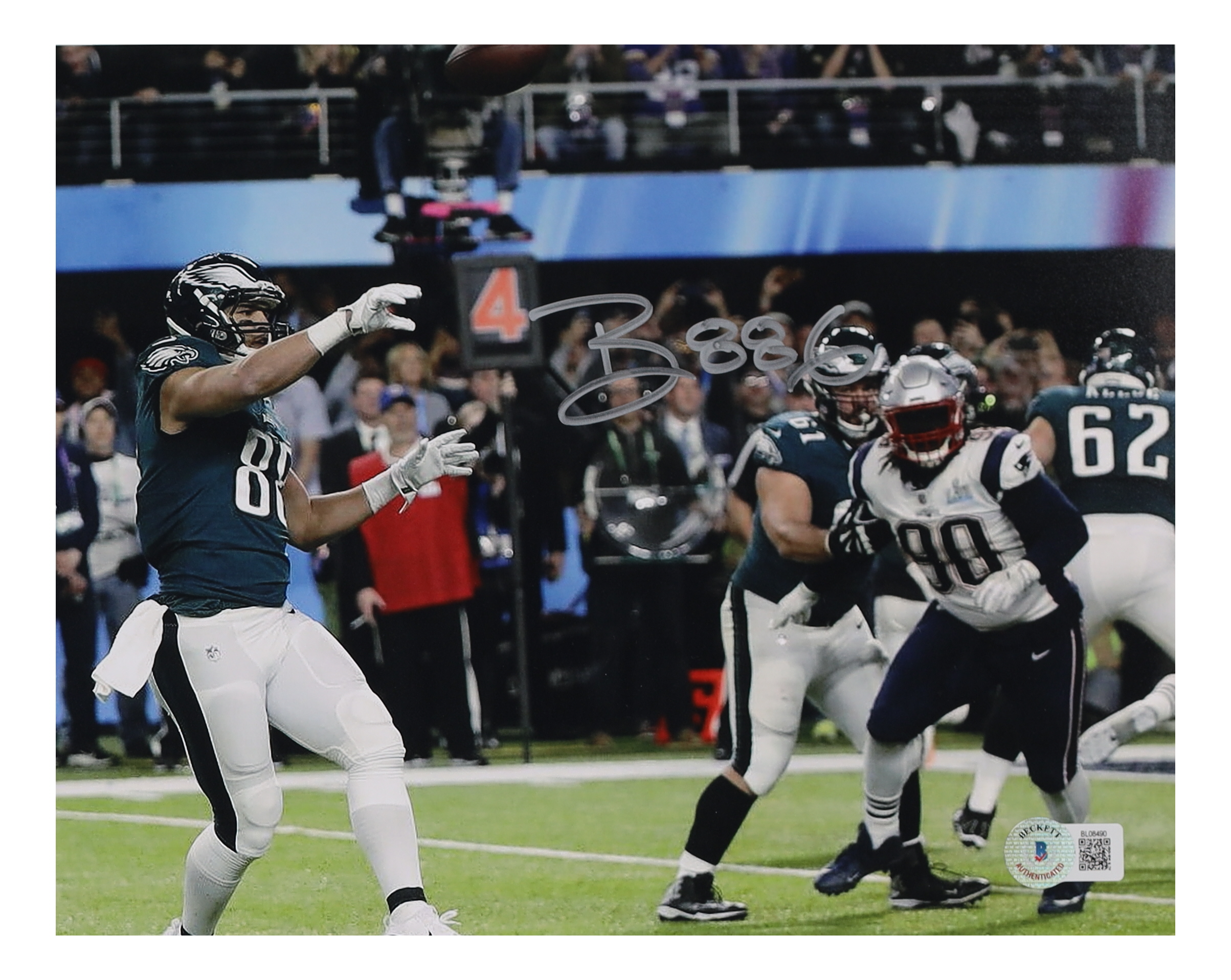 Trey Burton Signed Eagles 8x10 Photo (Beckett) at PristineAuction.com Trey Burton Signed Eagles 8x10 Photo (Beckett) at PristineAuction.com