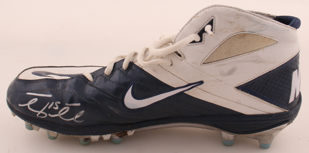 Tim Tebow Personally Owned & Worn Signed Nike Football Cleat (Tebow) at PristineAuction.com Tim Tebow Personally Owned & Worn Signed Nike Football Cleat (Tebow) at PristineAuction.com
