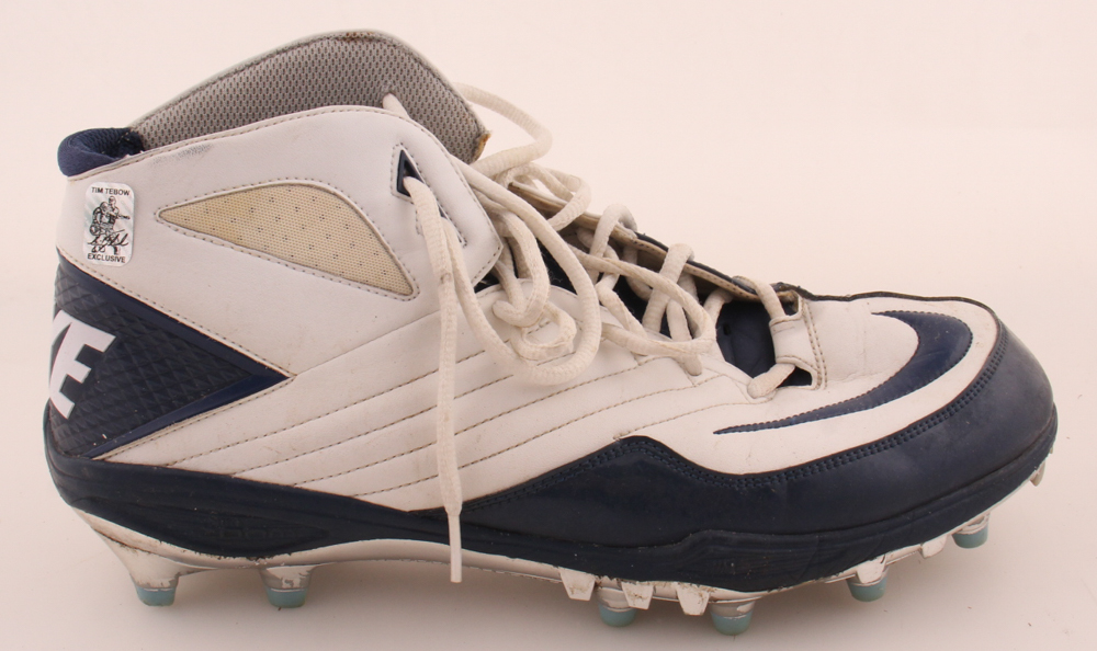 Tim Tebow Personally Owned & Worn Signed Nike Football Cleat (Tebow) at PristineAuction.com Tim Tebow Personally Owned & Worn Signed Nike Football Cleat (Tebow) at PristineAuction.com