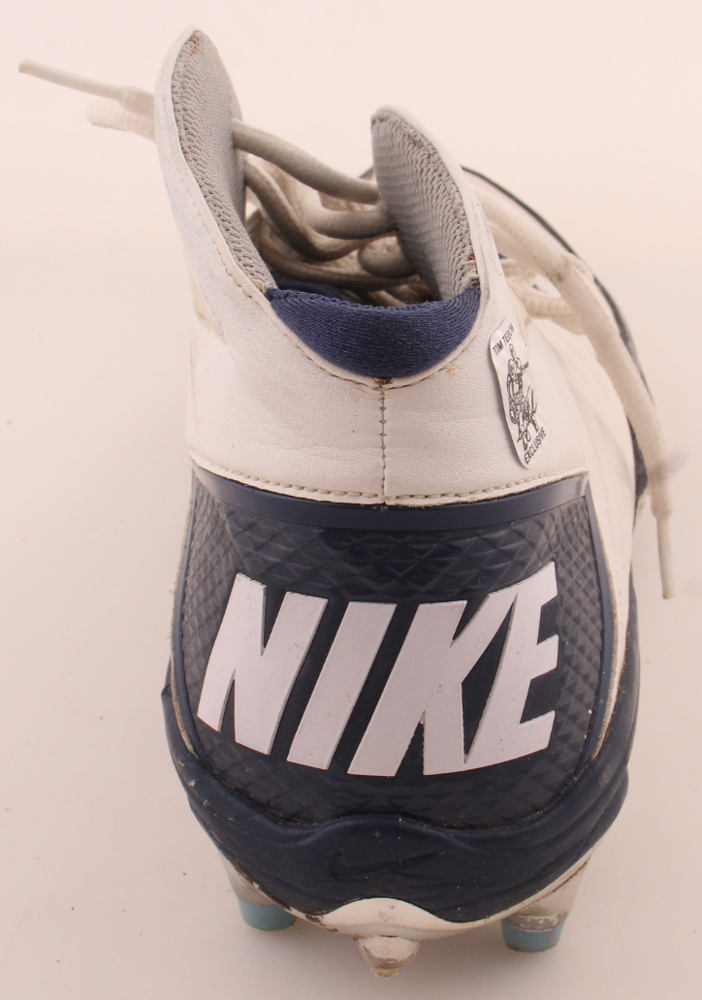 Tim Tebow Personally Owned & Worn Signed Nike Football Cleat (Tebow) at PristineAuction.com Tim Tebow Personally Owned & Worn Signed Nike Football Cleat (Tebow) at PristineAuction.com