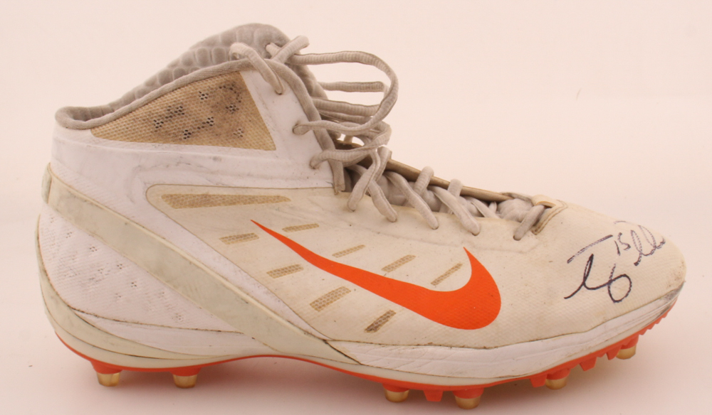 Tim Tebow Personally Owned & Worn Signed Nike Football Cleat (Tebow) at PristineAuction.com Tim Tebow Personally Owned & Worn Signed Nike Football Cleat (Tebow) at PristineAuction.com