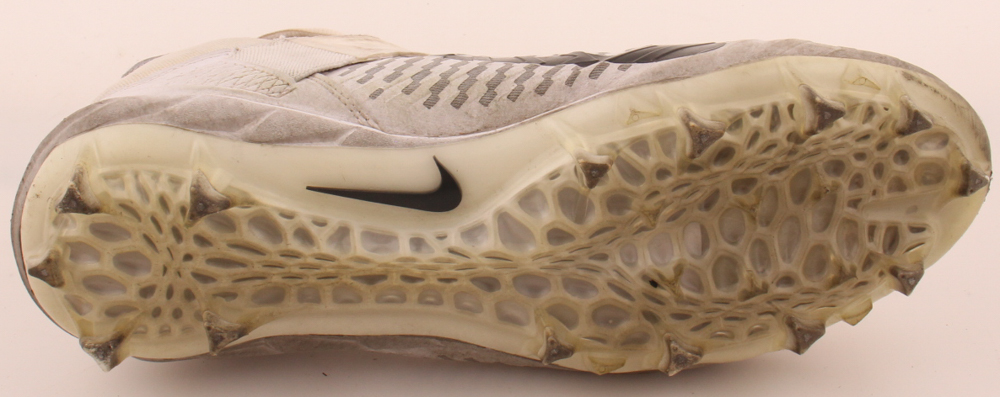 Tim Tebow Personally Owned & Worn Signed Nike Football Cleat (Tebow) at PristineAuction.com Tim Tebow Personally Owned & Worn Signed Nike Football Cleat (Tebow) at PristineAuction.com