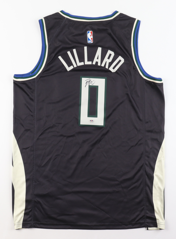 Damian Lillard Signed Jersey (PSA) at PristineAuction.com Damian Lillard Signed Jersey (PSA) at PristineAuction.com