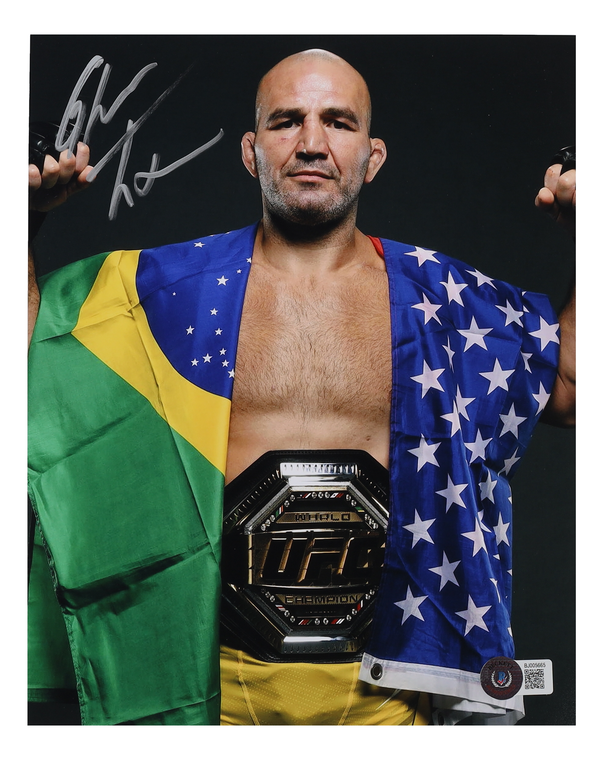 Glover Teixeira Signed UFC 8x10 Photo (Beckett) at PristineAuction.com Glover Teixeira Signed UFC 8x10 Photo (Beckett) at PristineAuction.com