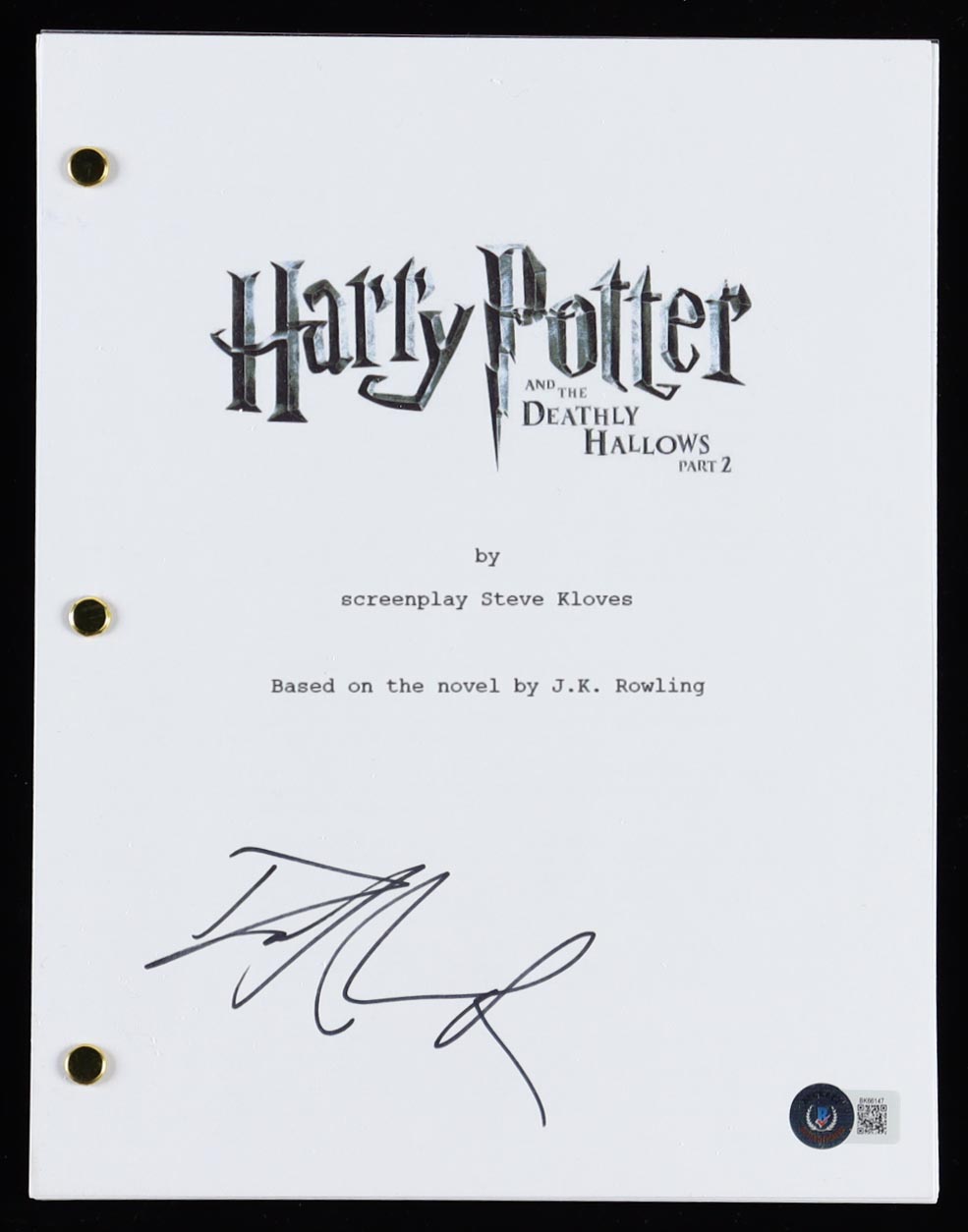 Daniel Radcliffe Signed "Harry Potter and the Deathly Hallows: Part 2" Movie Script (Beckett) at PristineAuction.com Daniel Radcliffe Signed "Harry Potter and the Deathly Hallows: Part 2" Movie Script (Beckett) at PristineAuction.com